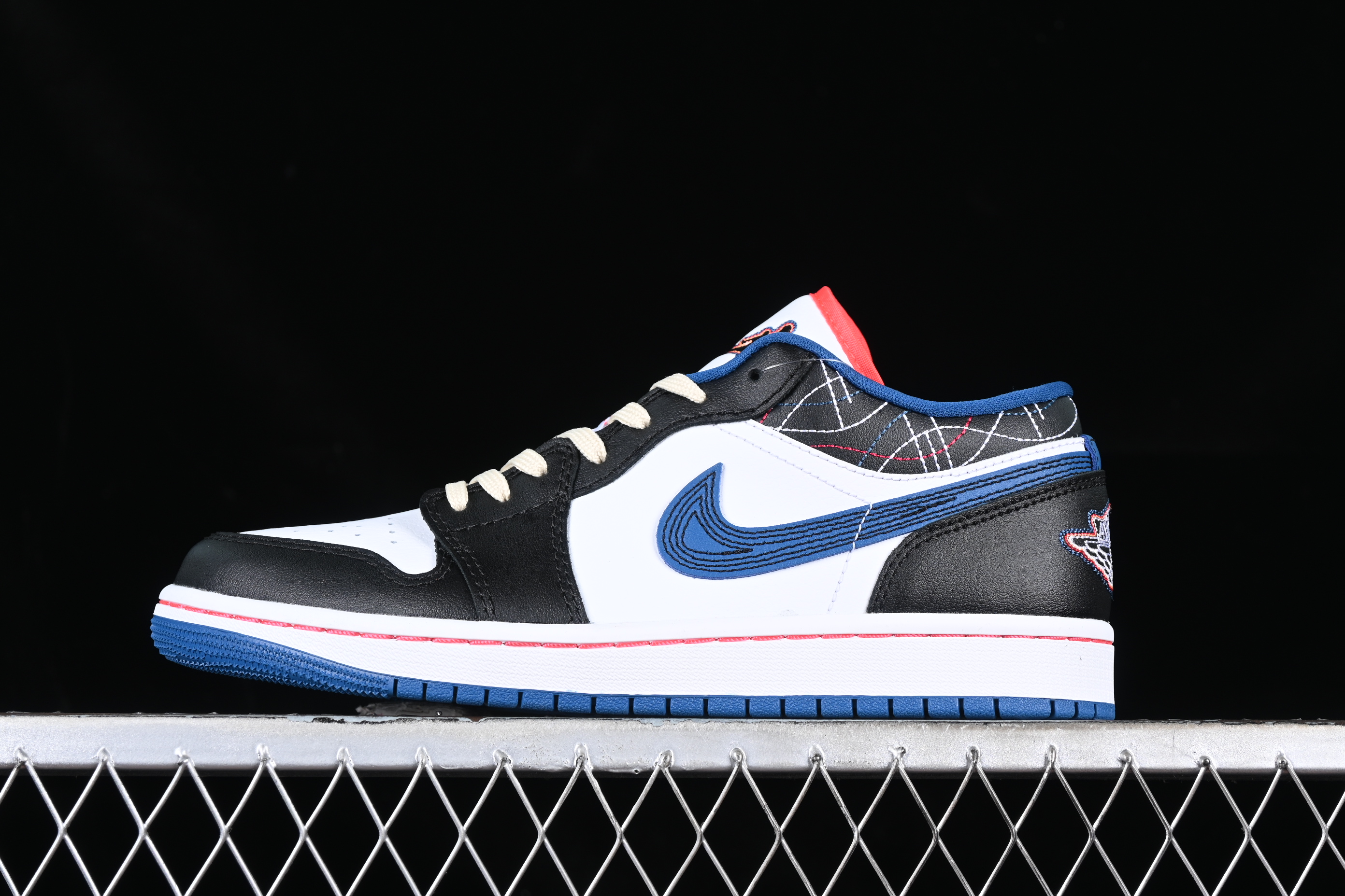 AJ1 low top