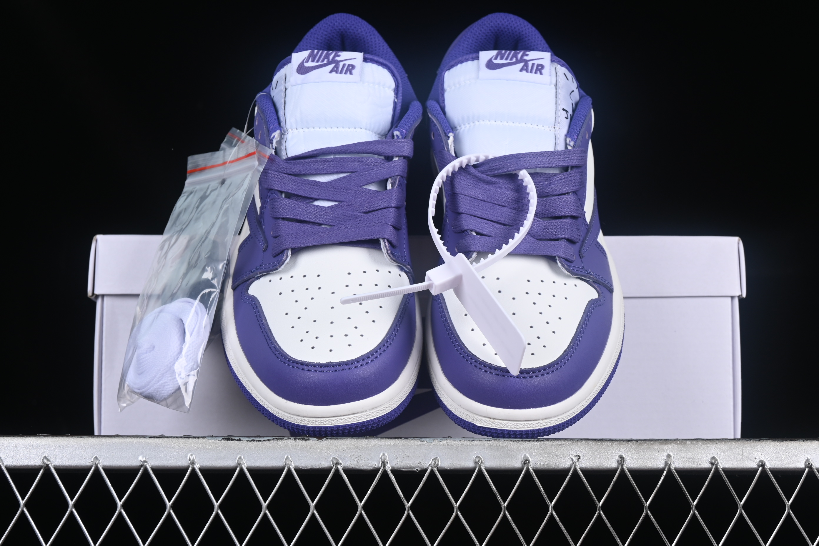 AJ1 low top