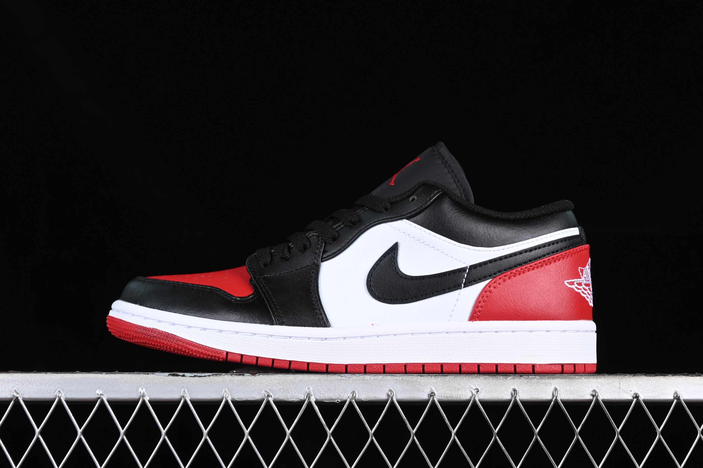 AJ1 low top