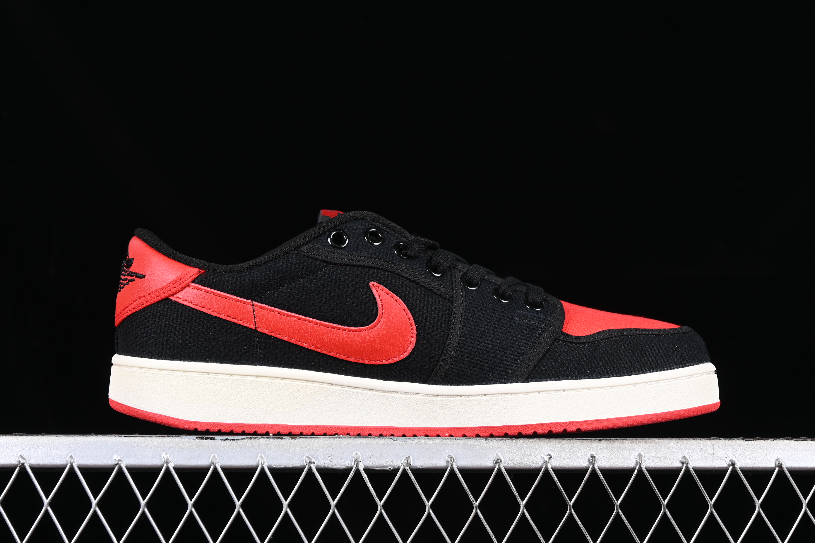 AJ1 low top