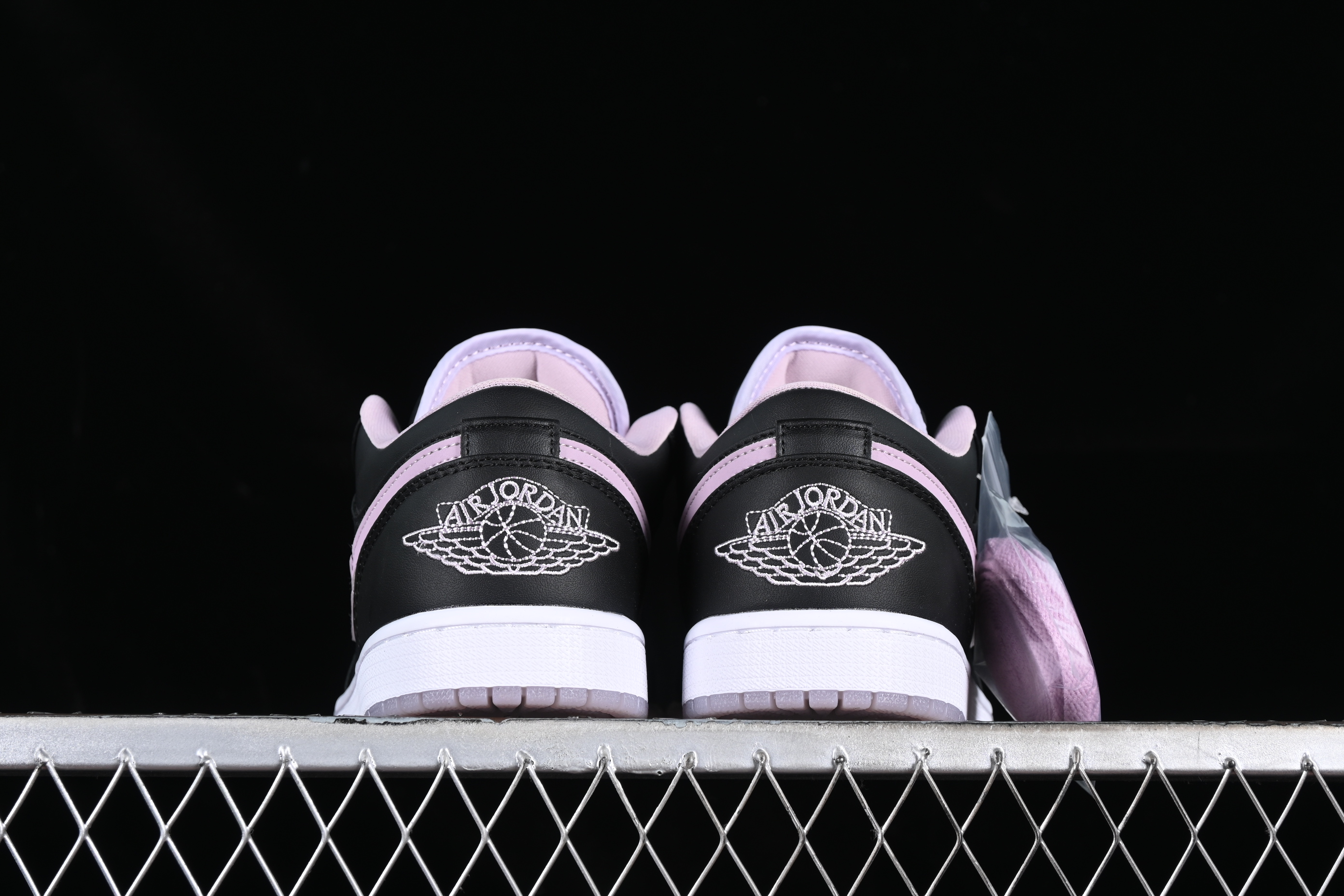 AJ1 low top