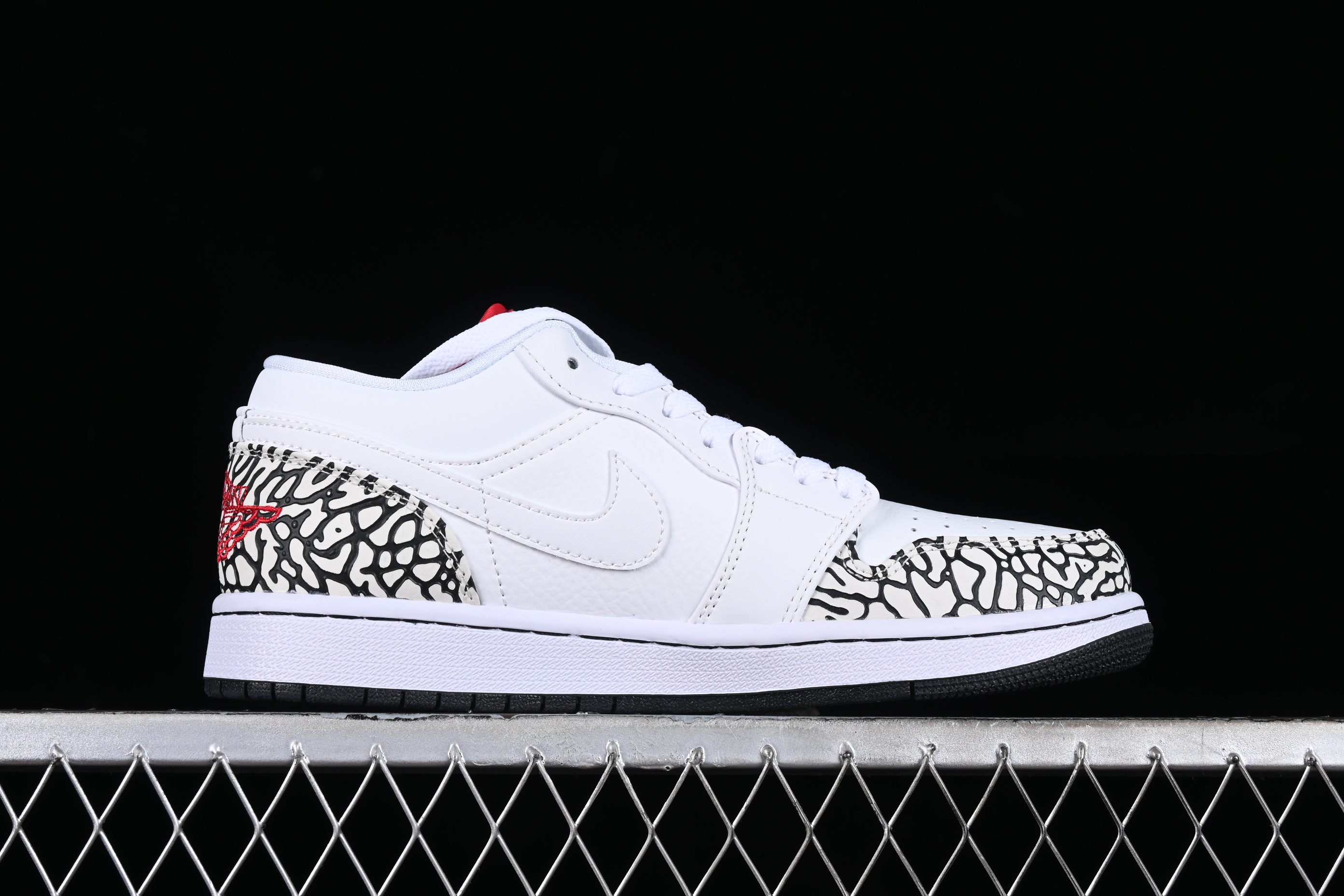 AJ1 low top