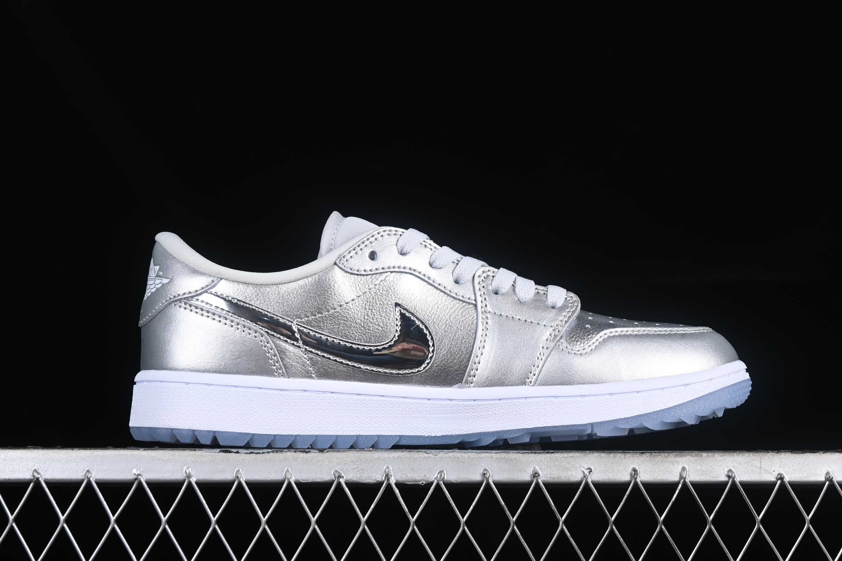 AJ1 low top