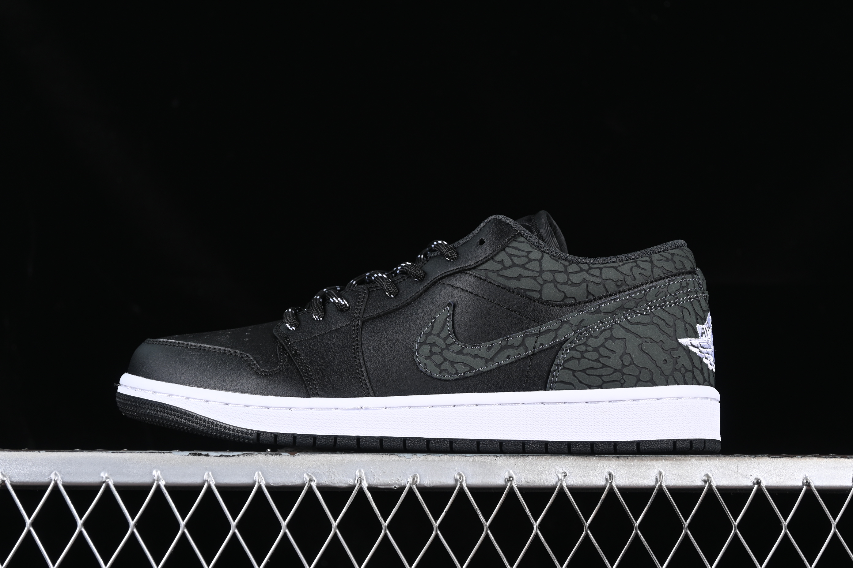 AJ1 low top