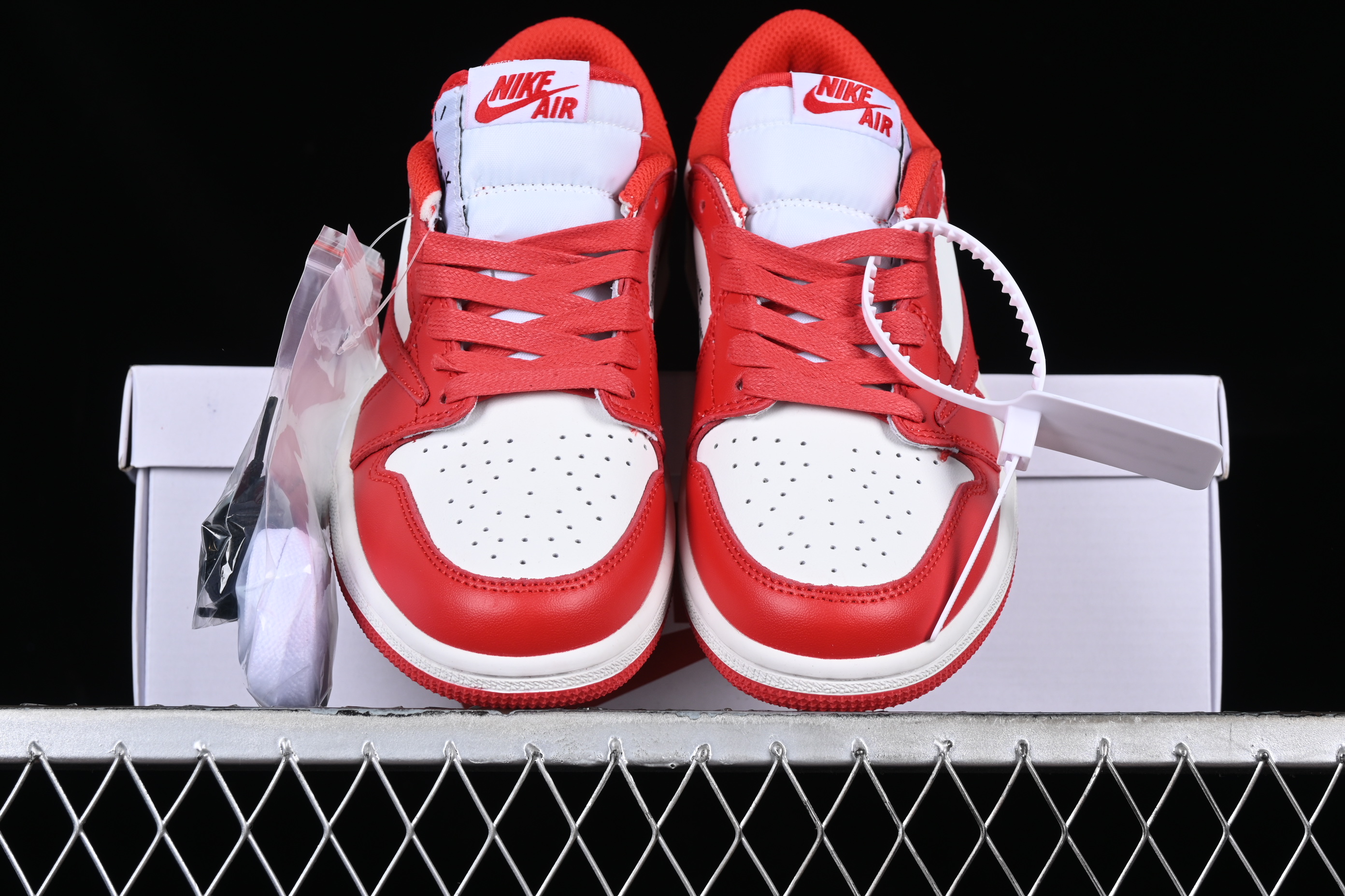 AJ1 low top