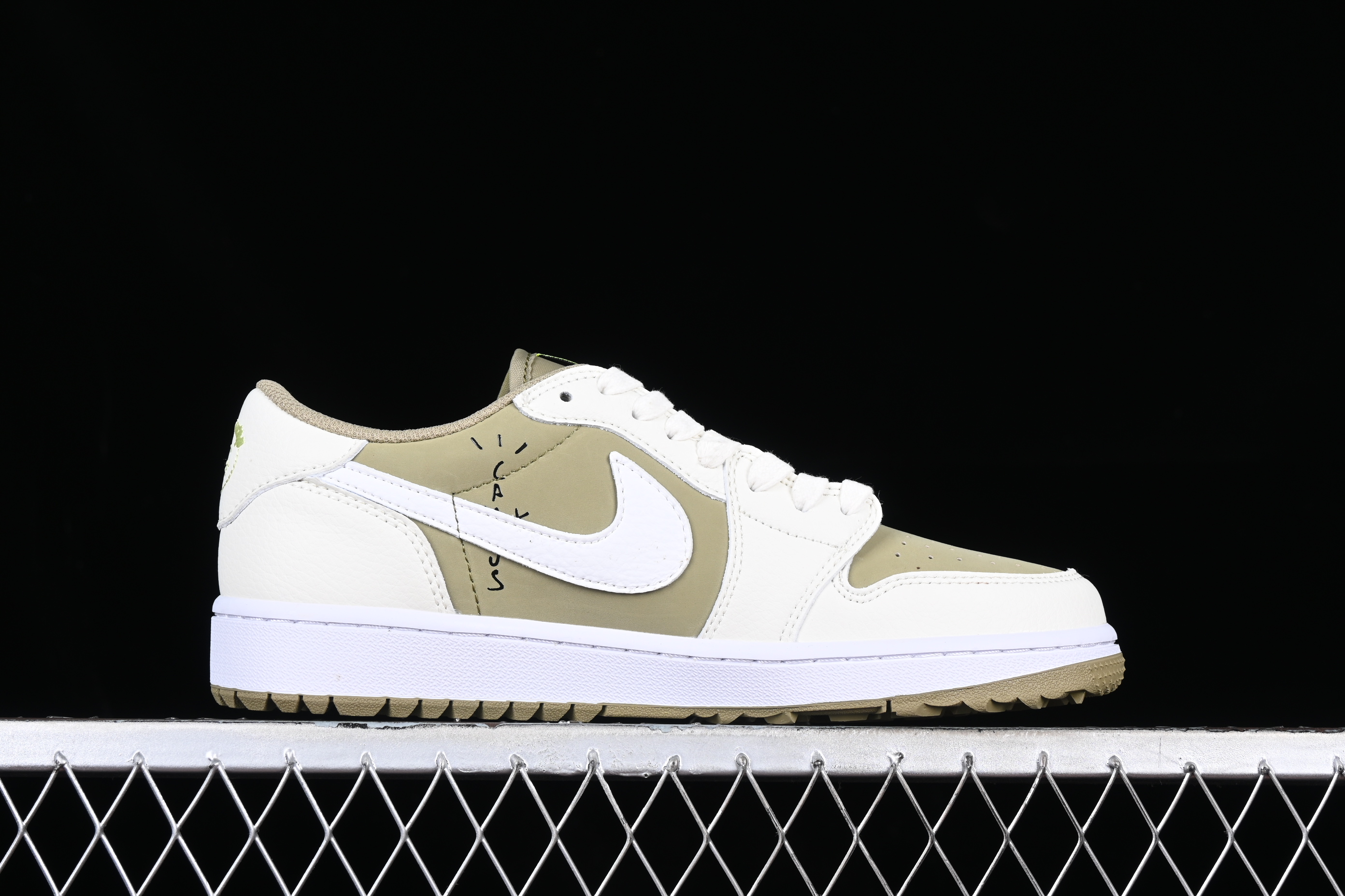 AJ1 low top