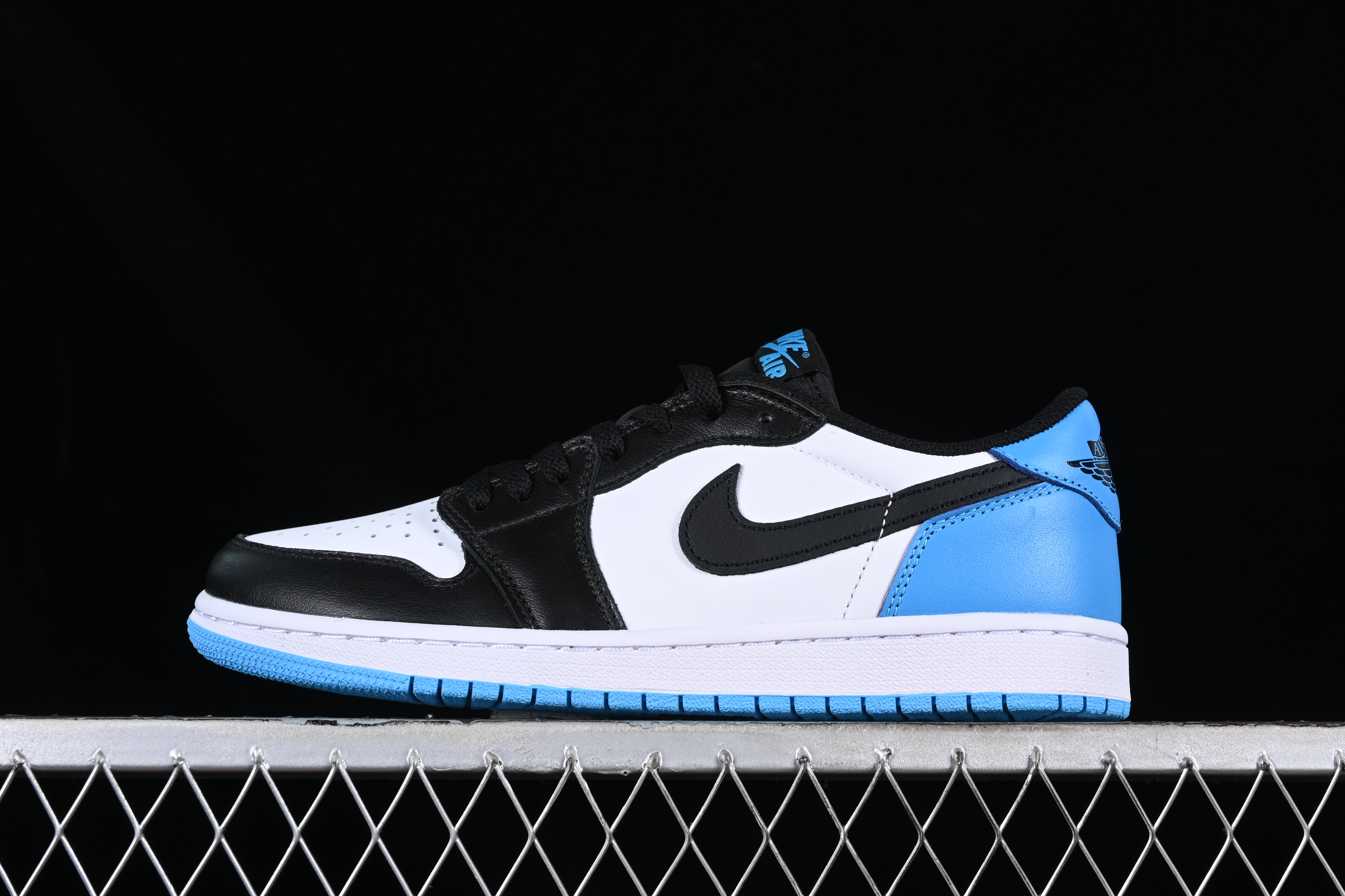 AJ1 low top