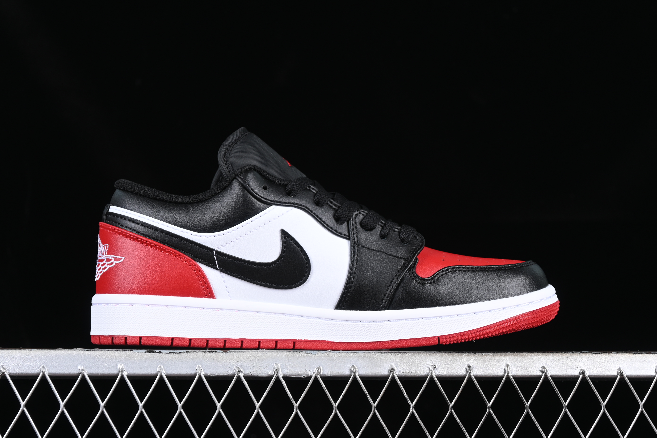 AJ1 low top