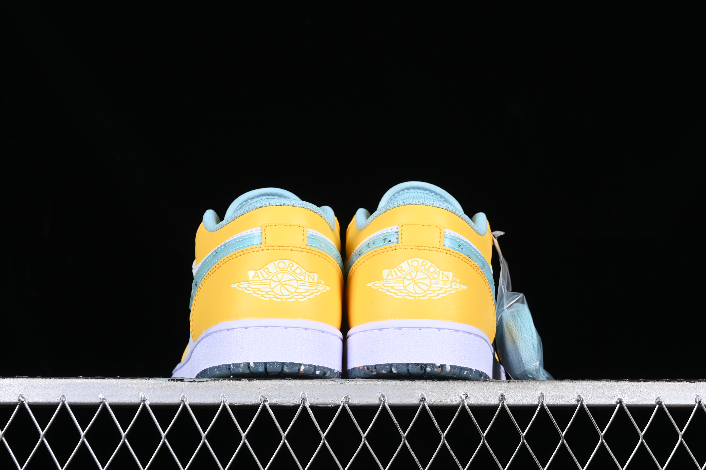 AJ1 low top