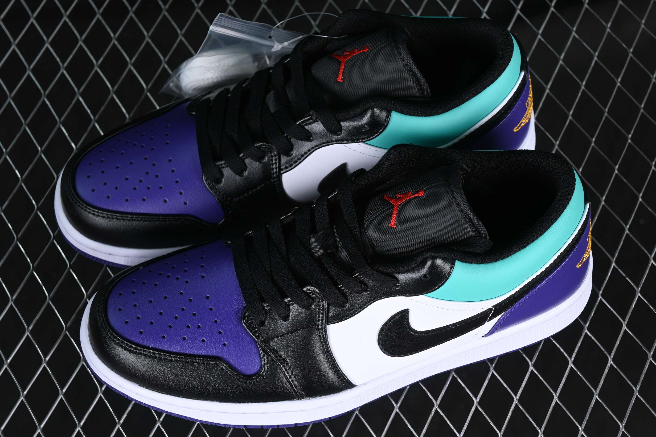 AJ1 low top