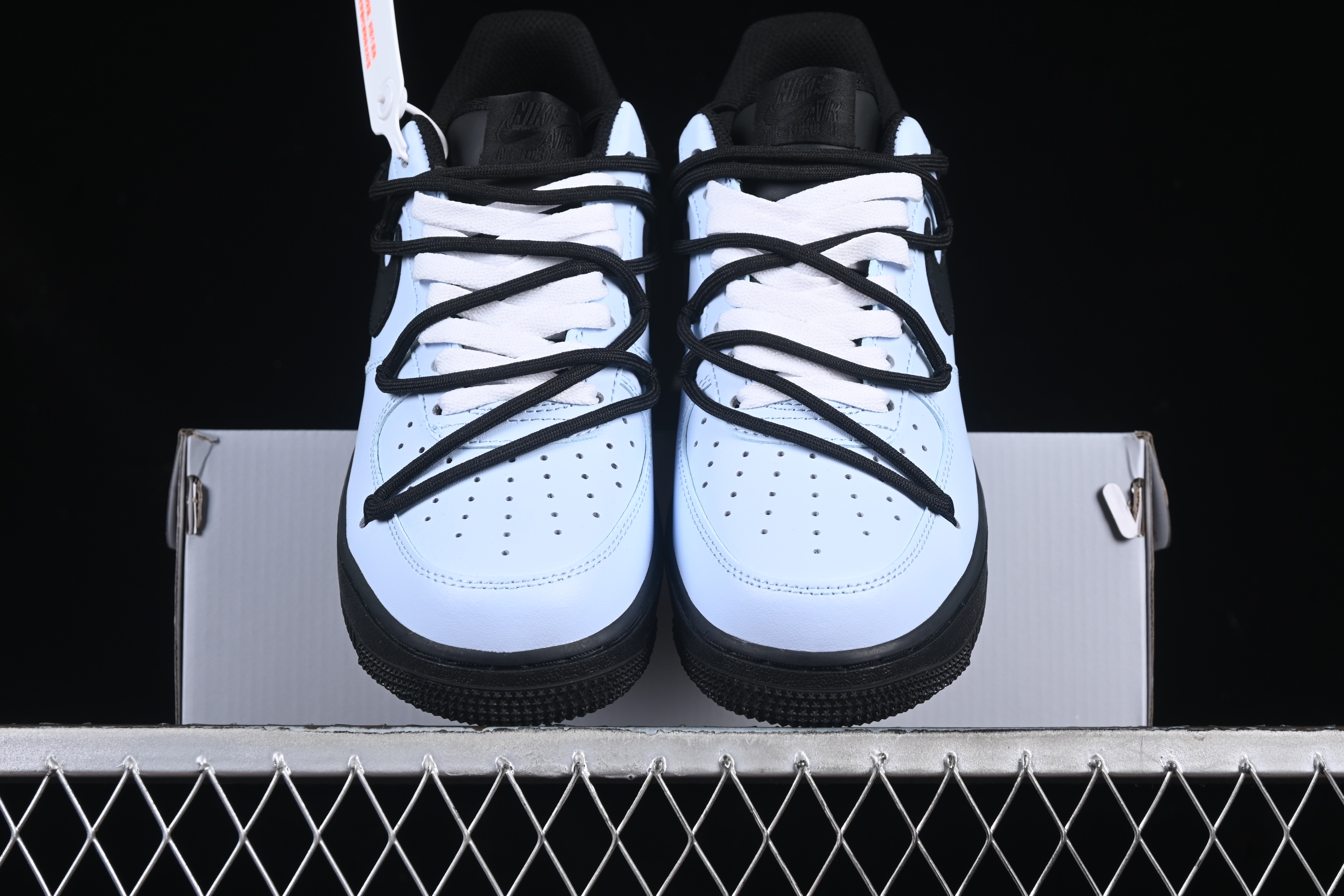 Air Force 1'07 Low Stussy Collaboration Small Double hook Grey background ZH0316-067 36-45