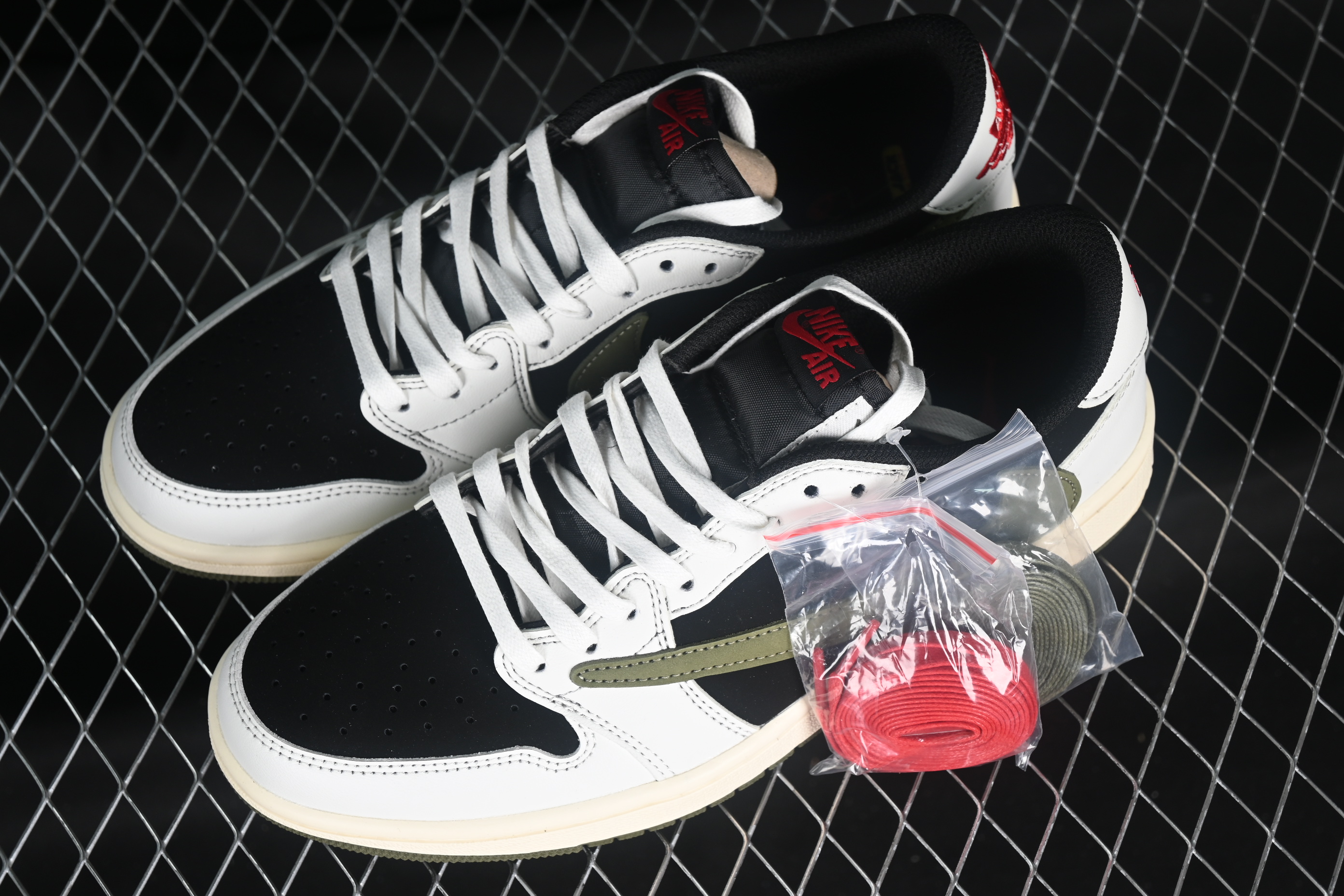 AJ1 low top