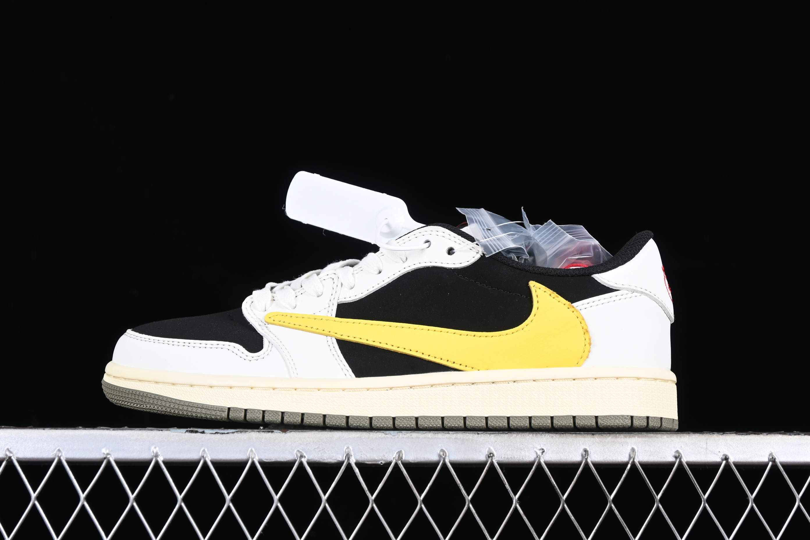 AJ1 low top