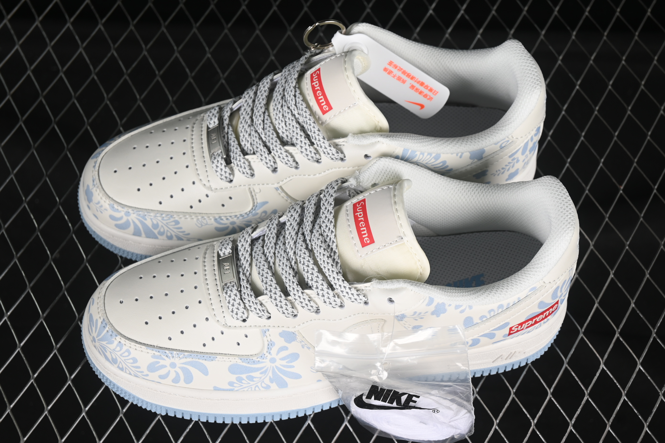 Air Force 1'07 Low Supreme Collaboration Blue and white XX3168-137 36-45