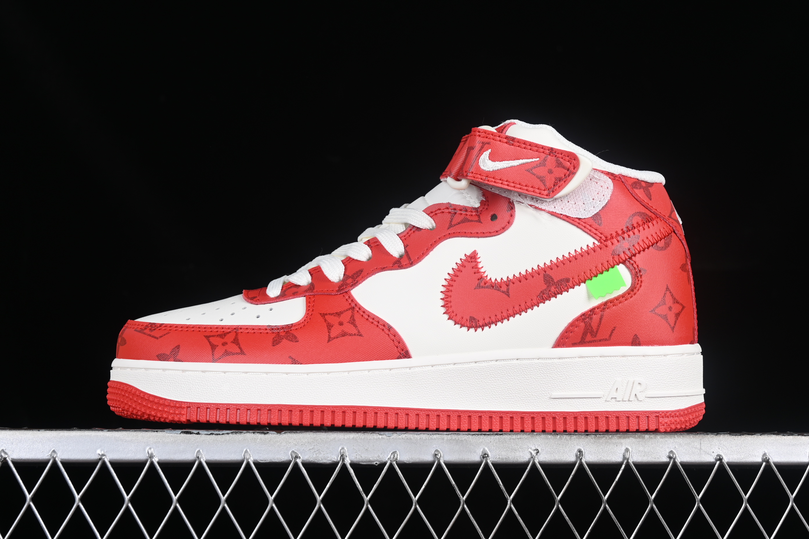 Lv x Nk Air Force 1'07 Mid collaboration custom off-white red Air Force mid-top casual sneakers
