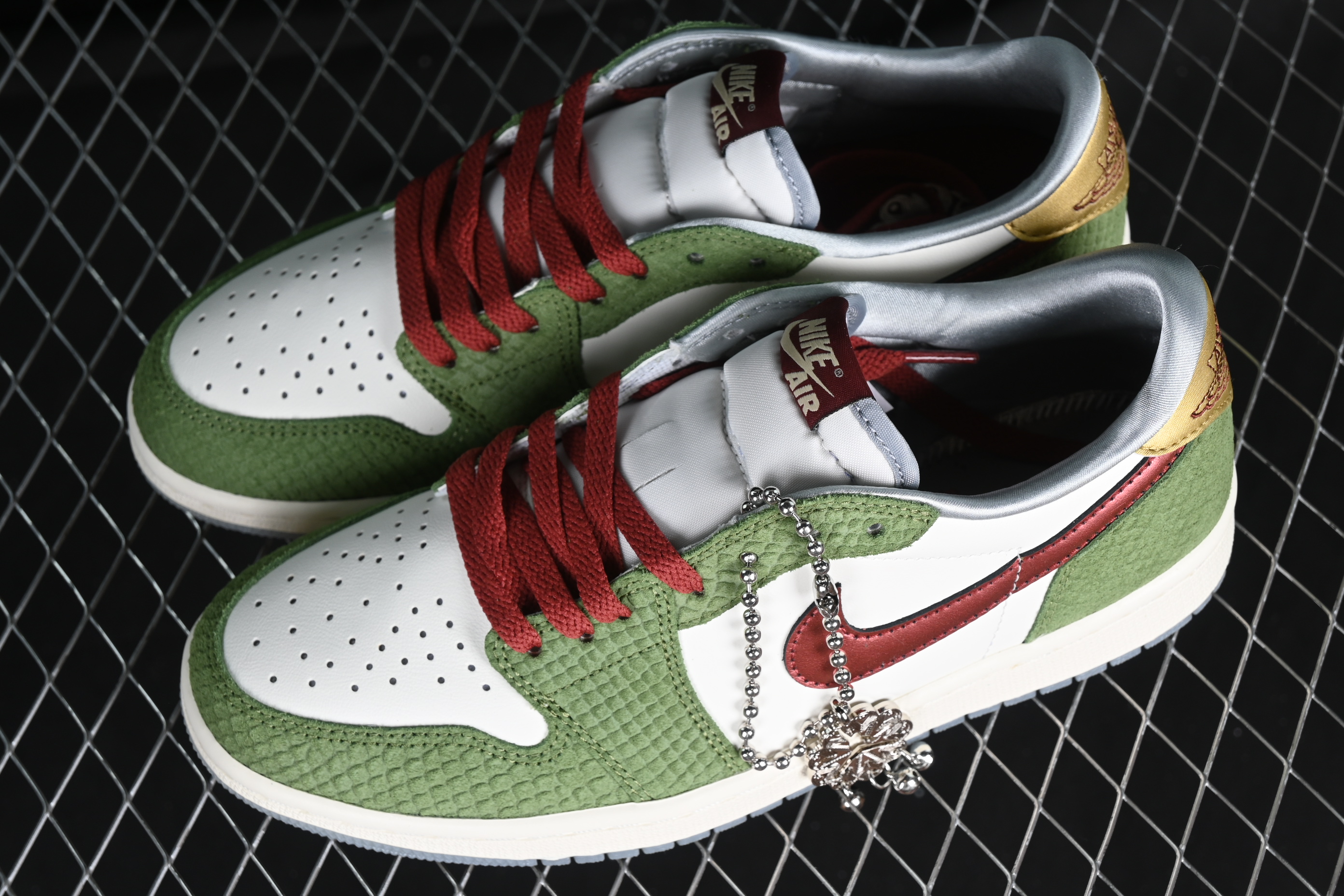 AJ1 low top