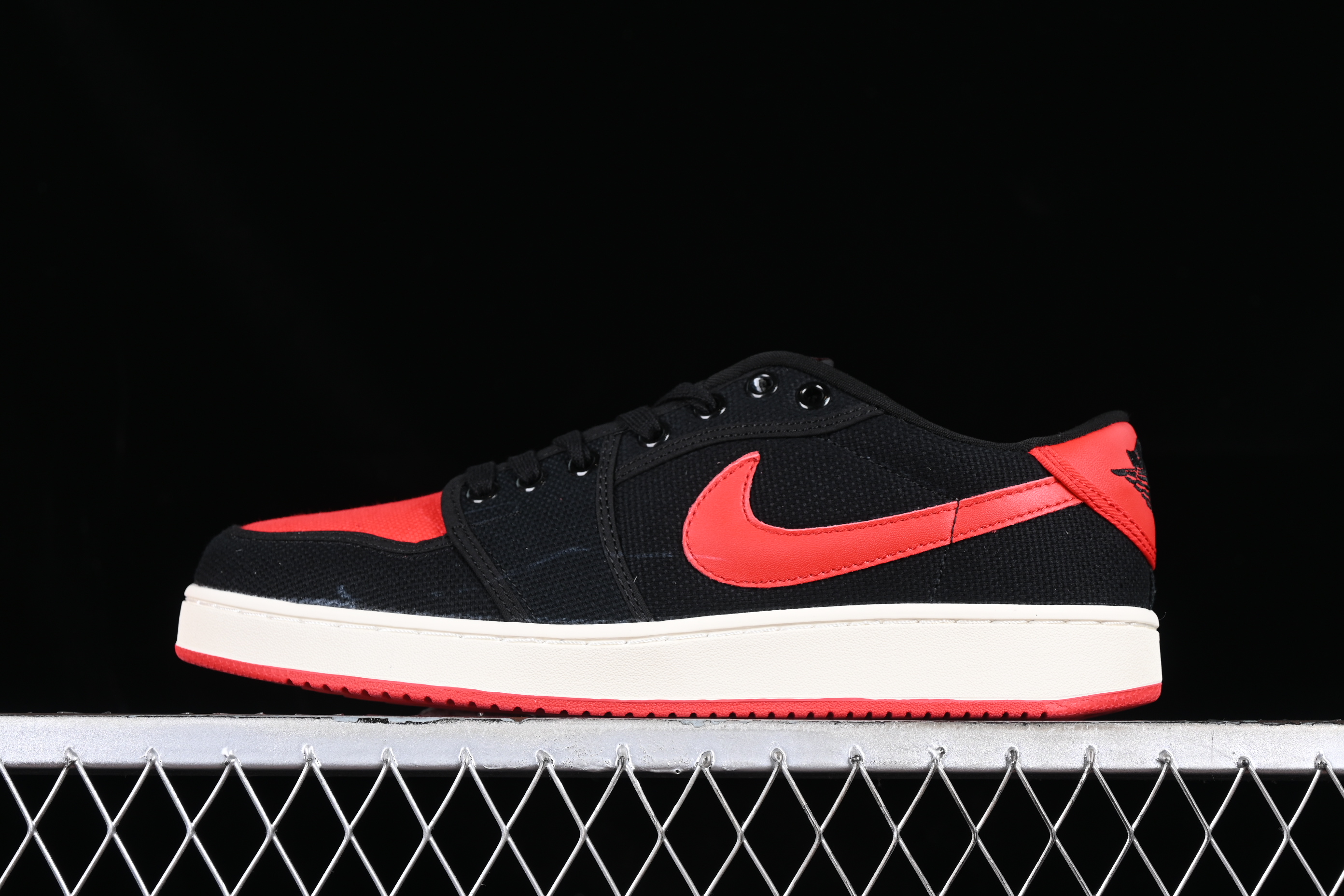 AJ1 low top