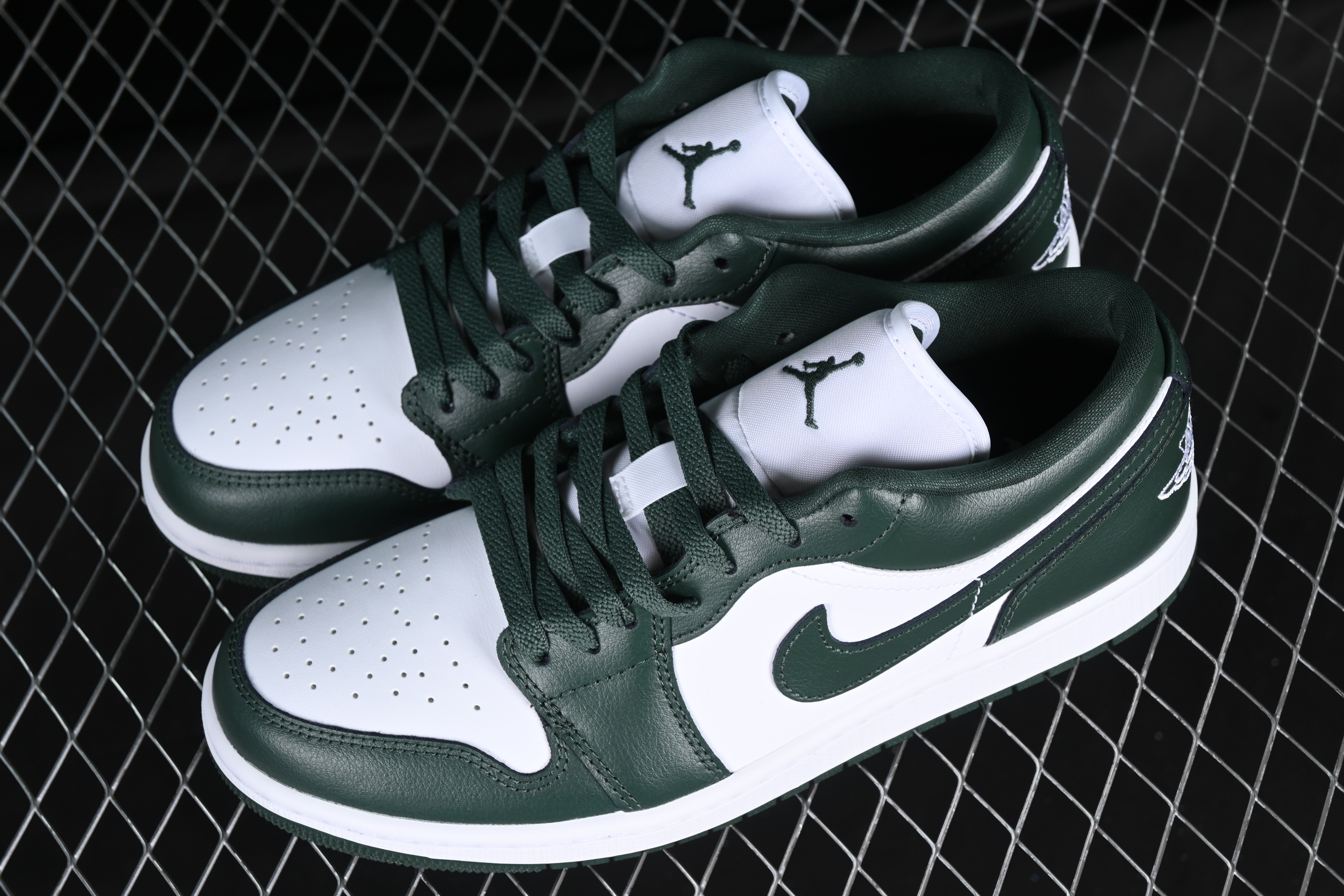 AJ1 low top