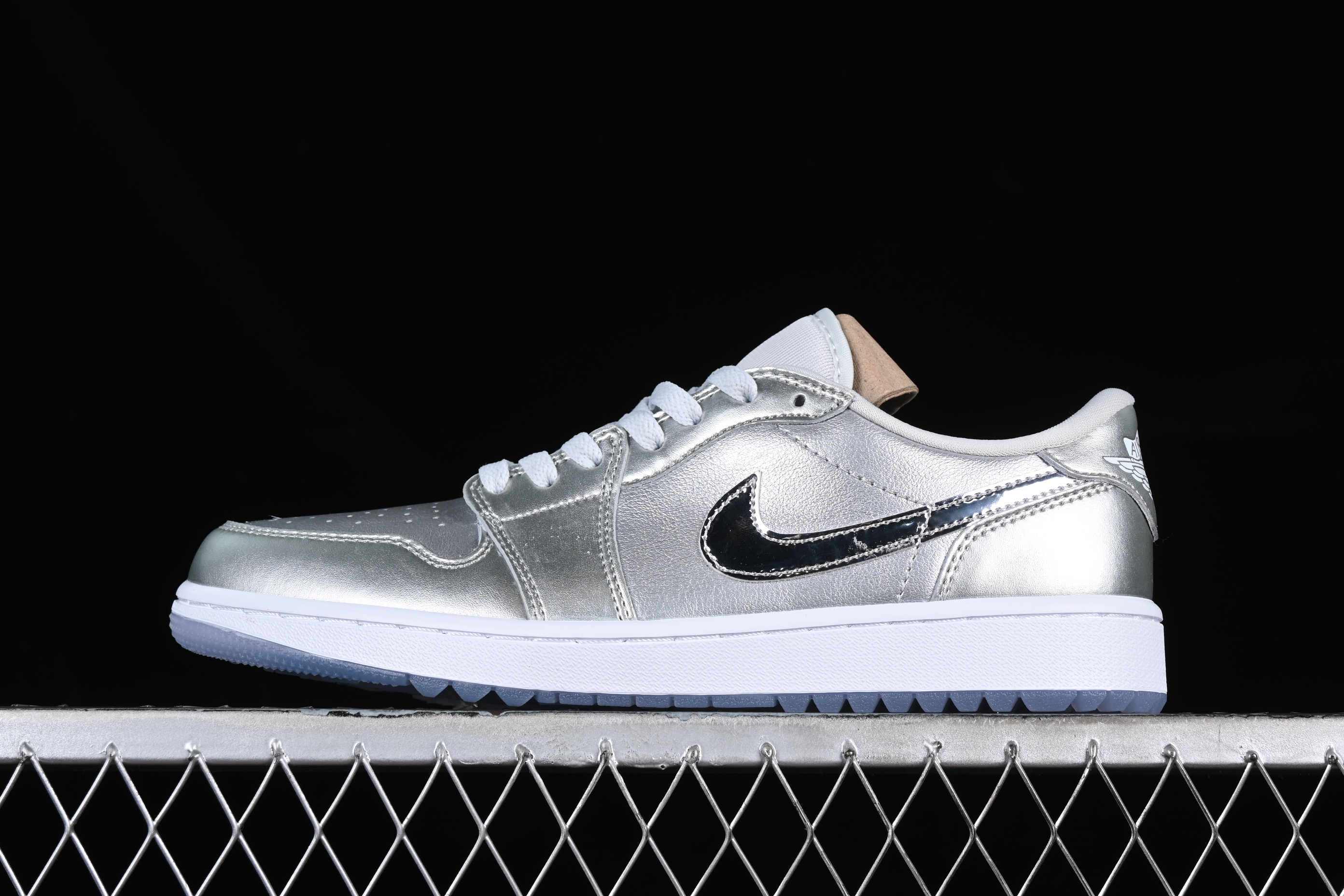 AJ1 low top
