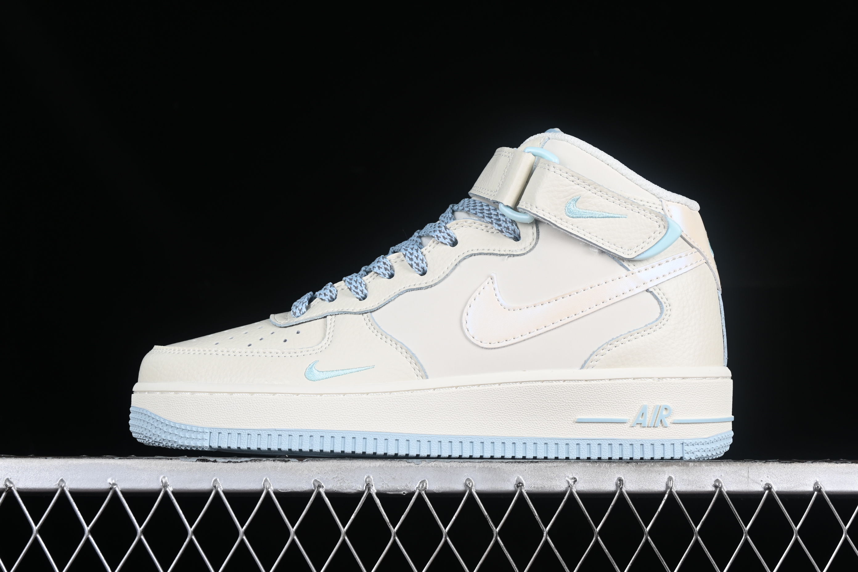 Nk Air Force 1'07 Mid Sky Blue pearlescent small hook Air Force One mid-top casual board shoes