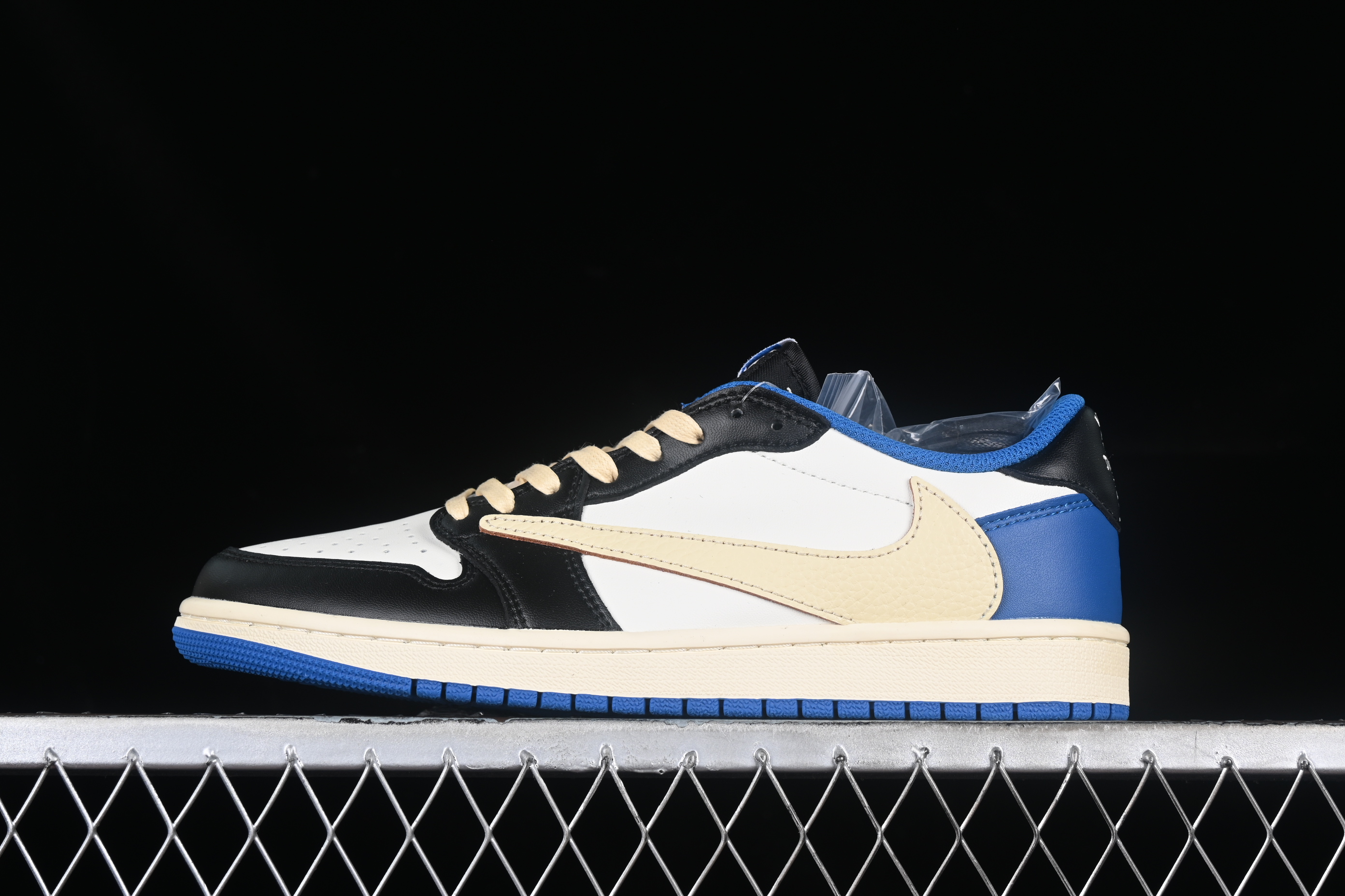 AJ1 low top