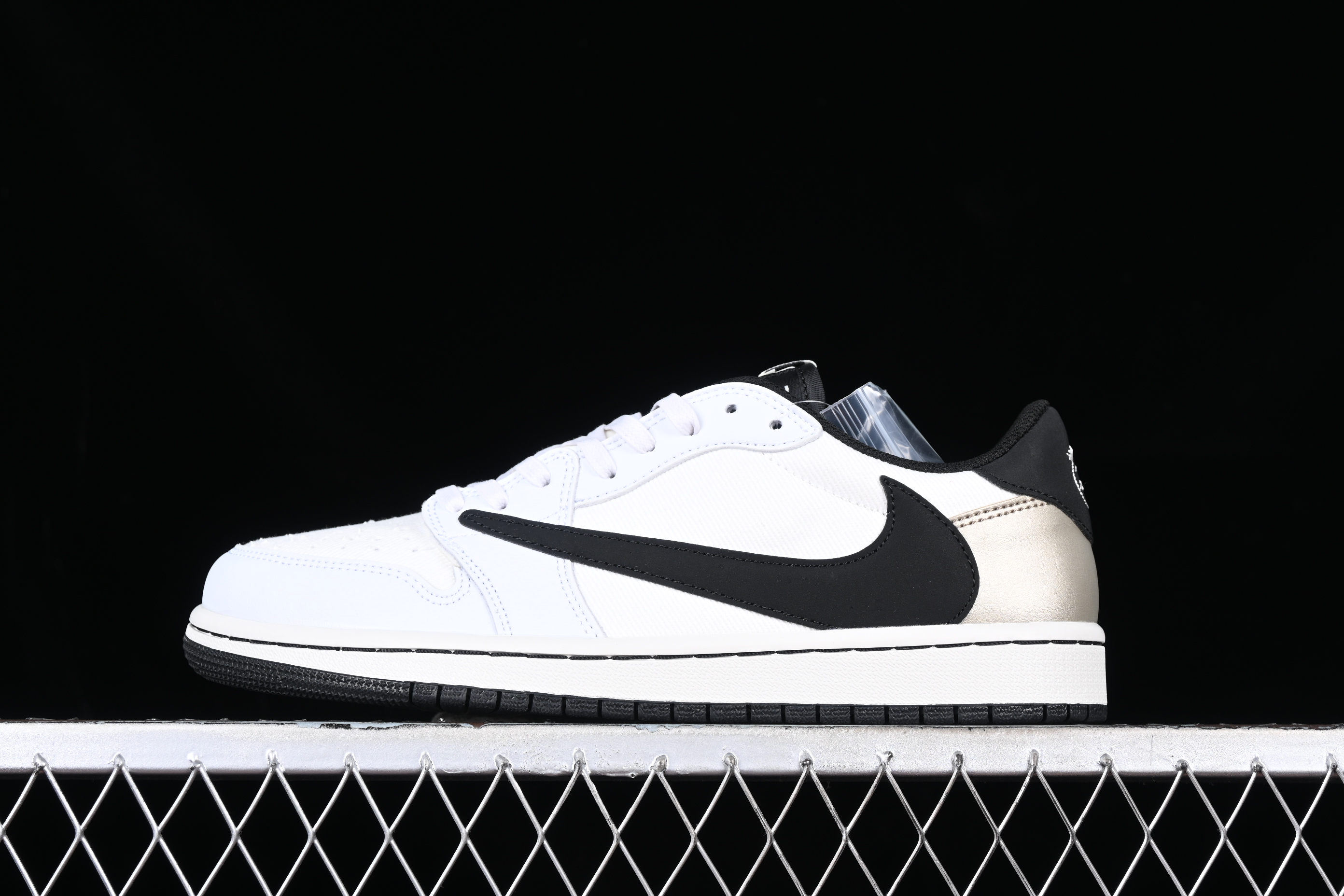 AJ1 low top