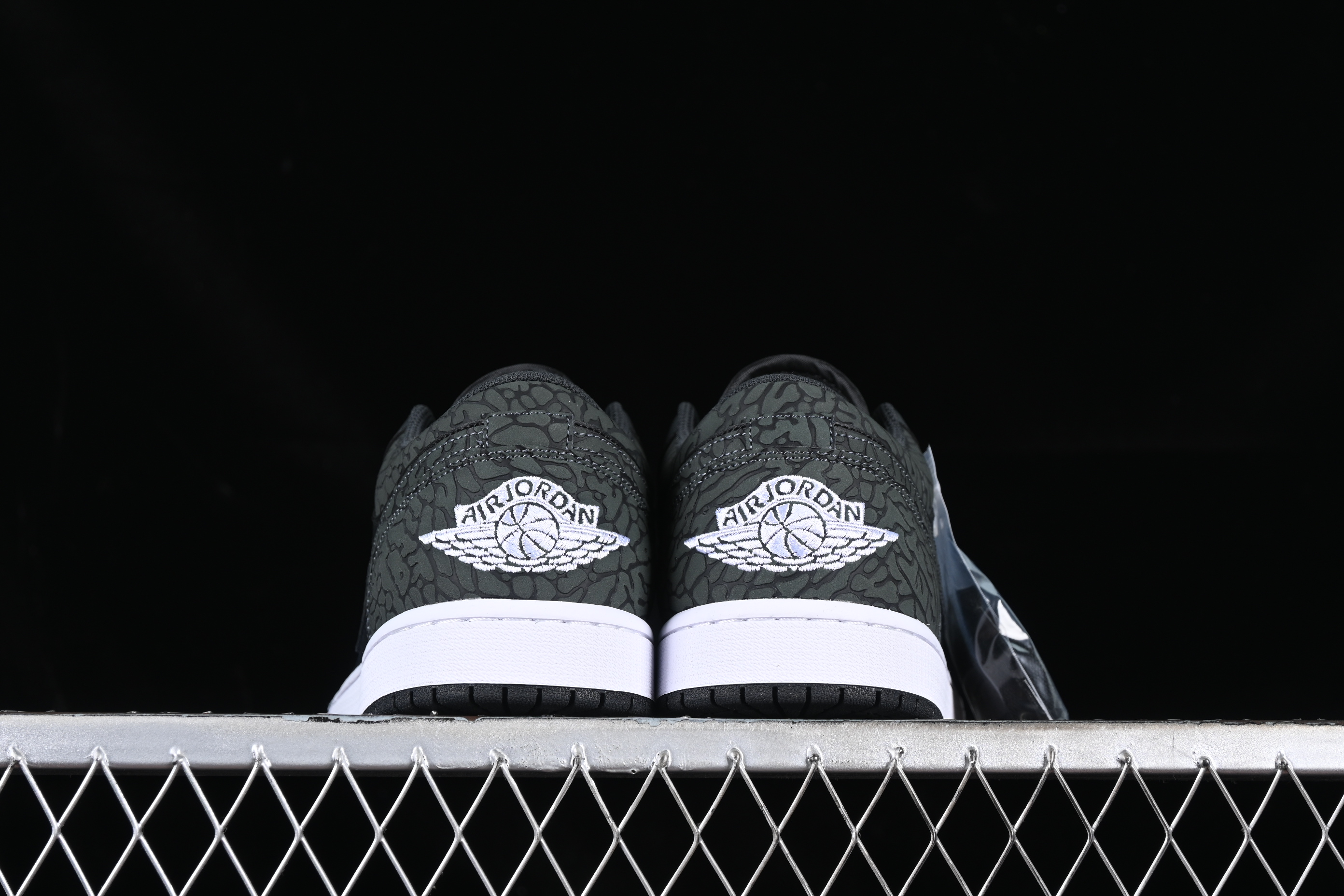 AJ1 low top