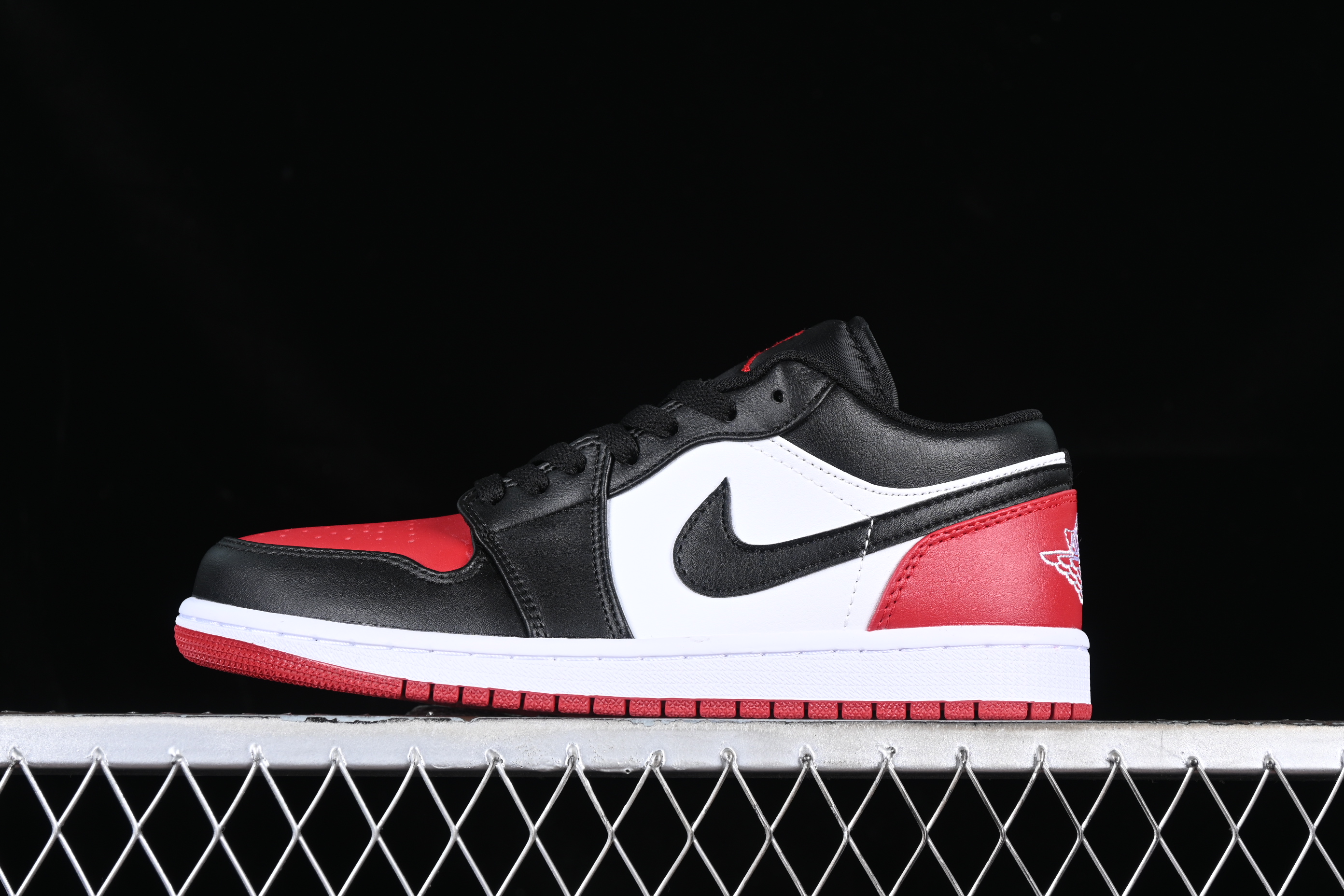 AJ1 low top