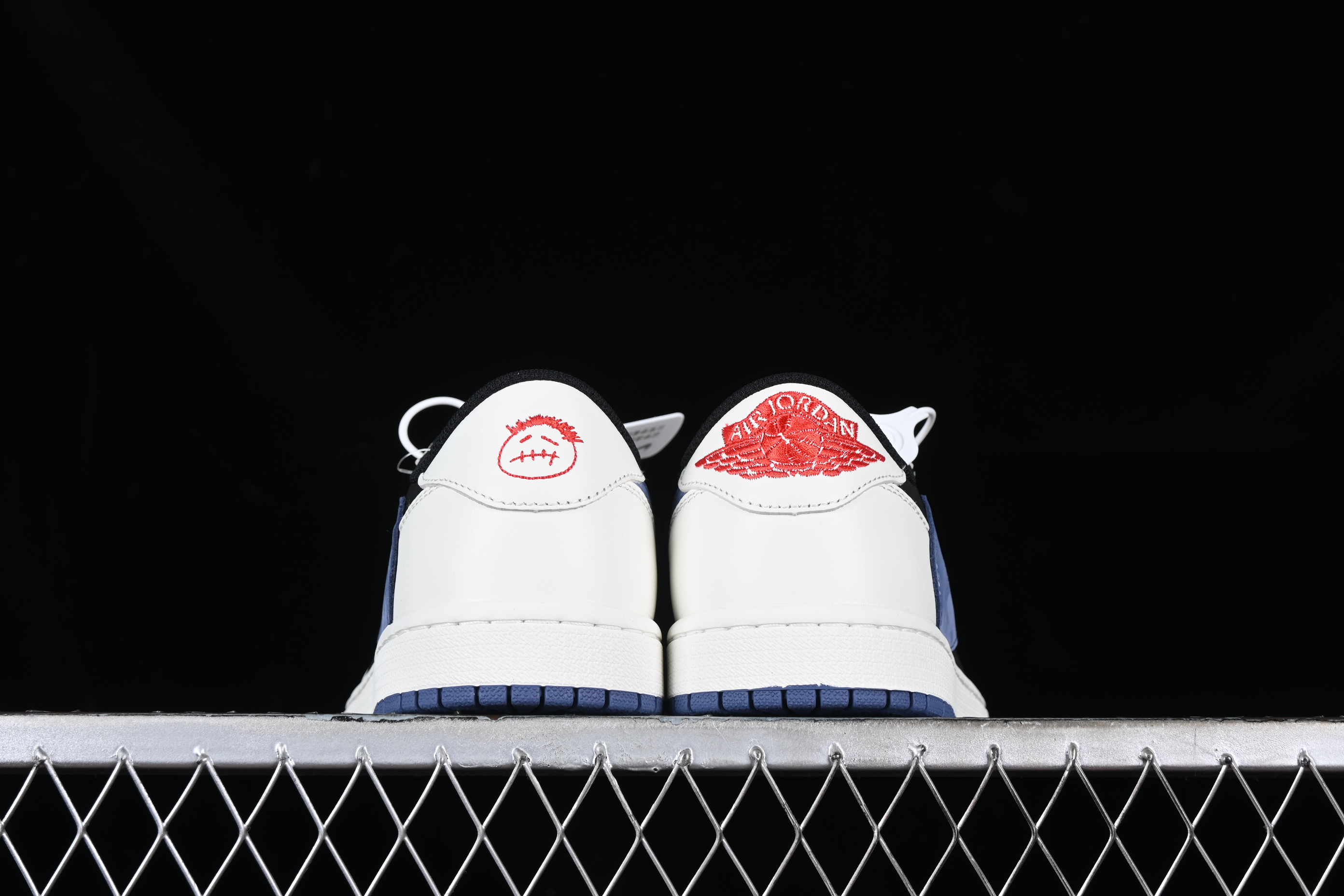 AJ1 low top