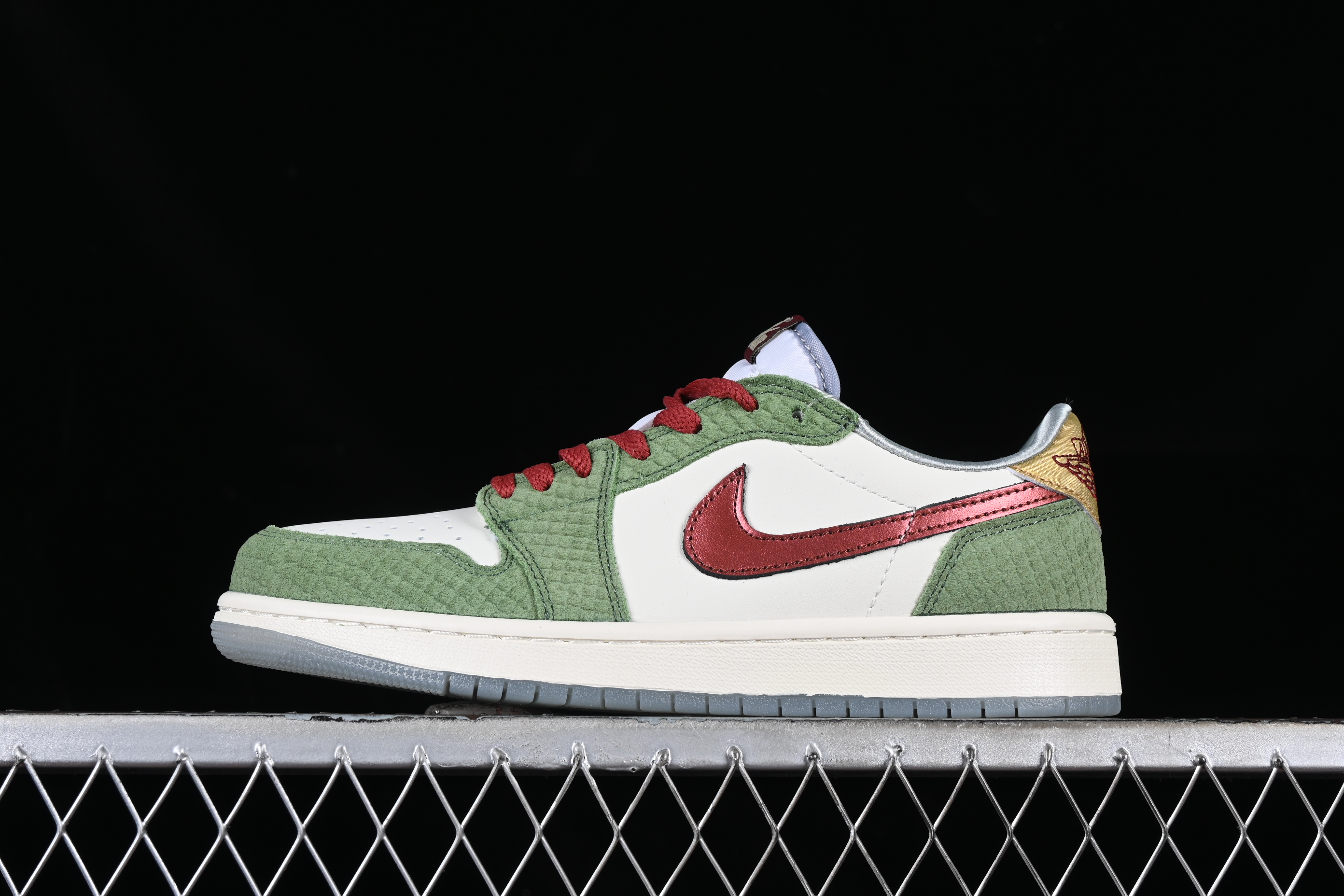 AJ1 low top