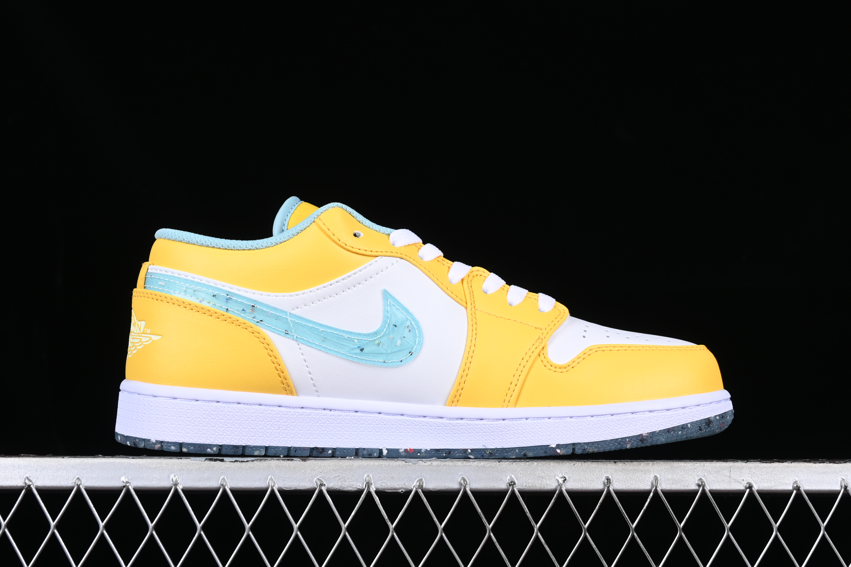 AJ1 low top