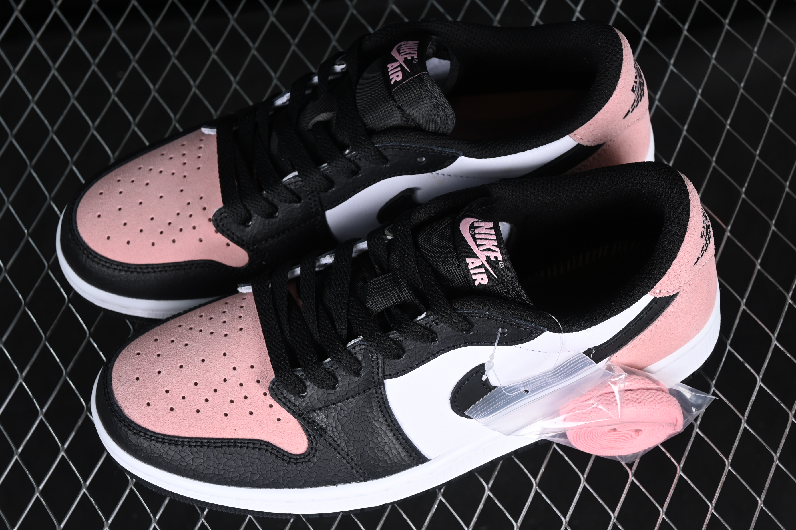 AJ1 low top