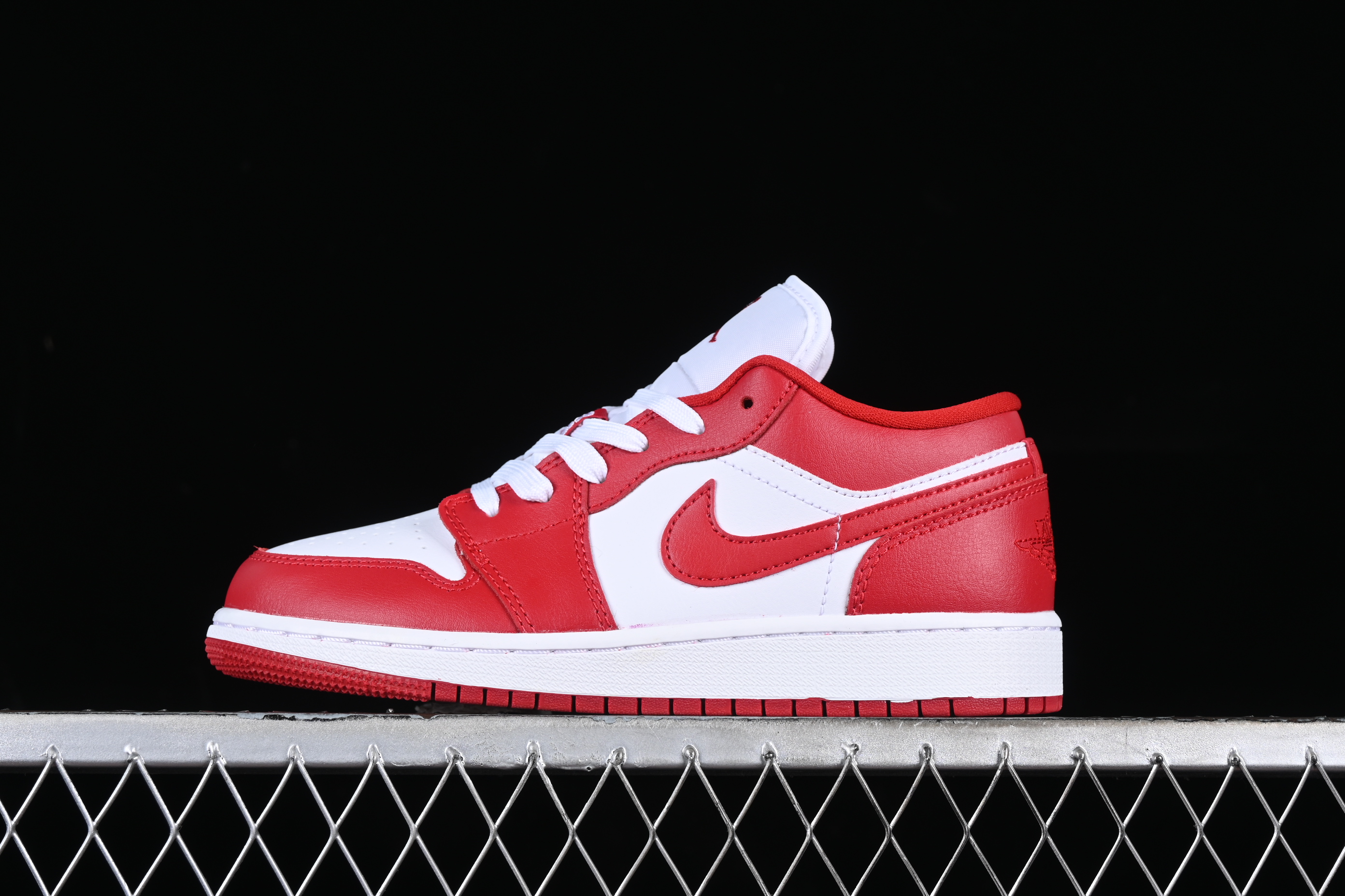 AJ1 low top
