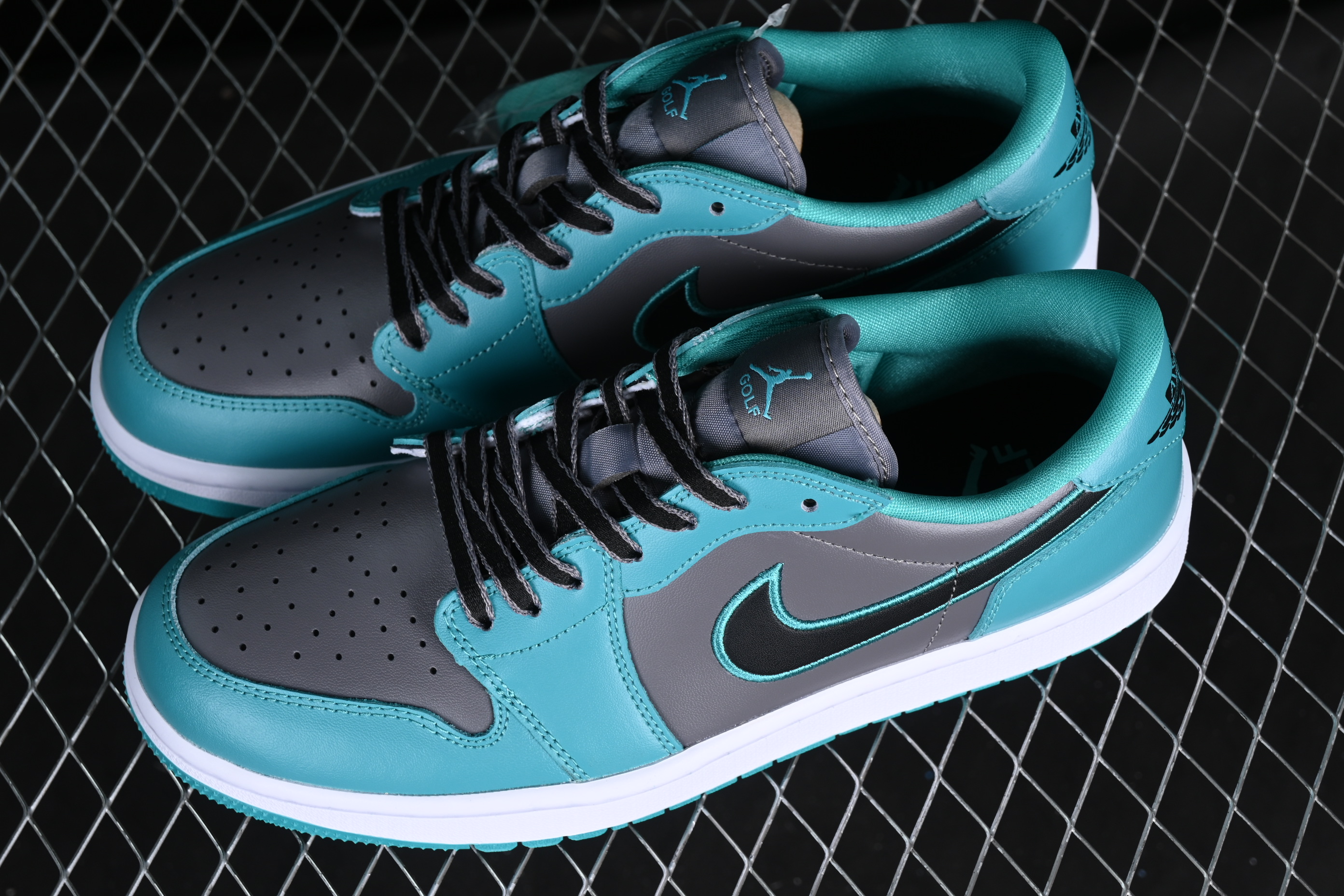 AJ1 low top