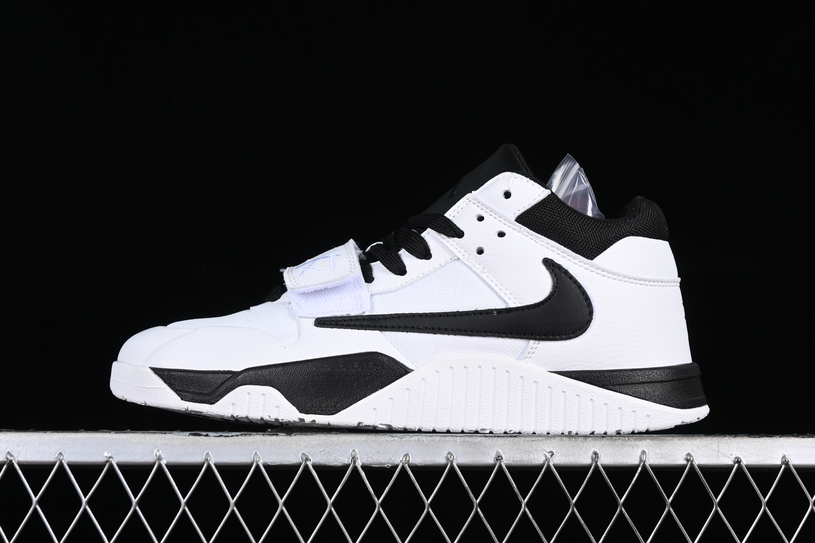 AJ1 low top