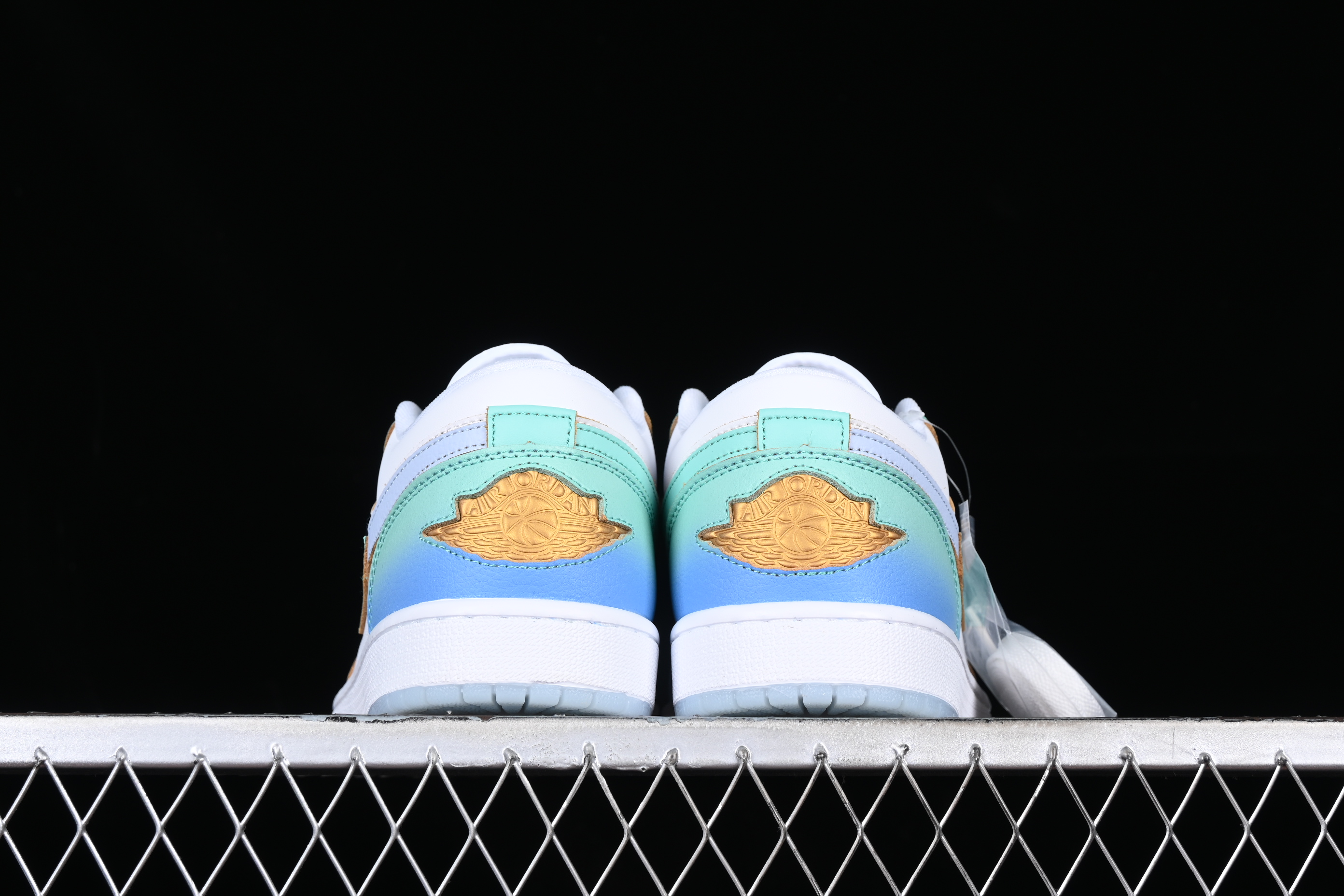AJ1 low top