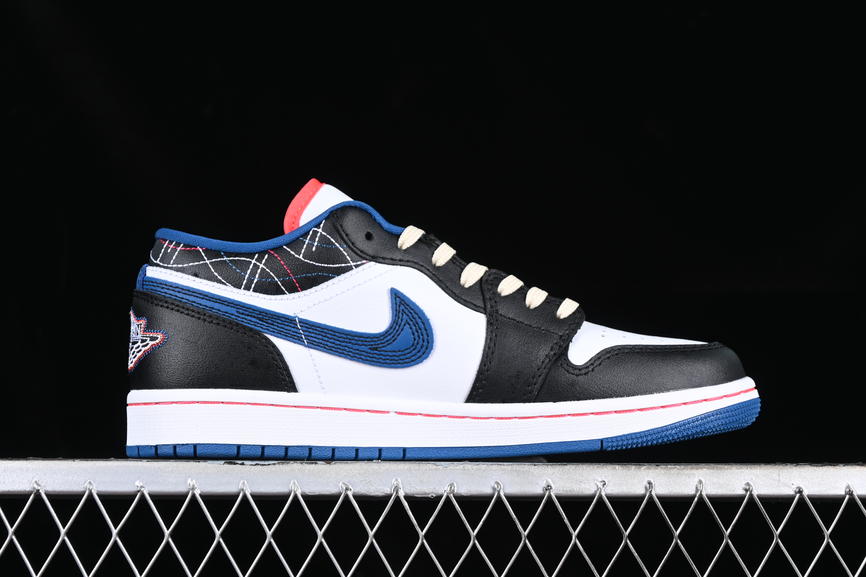 AJ1 low top