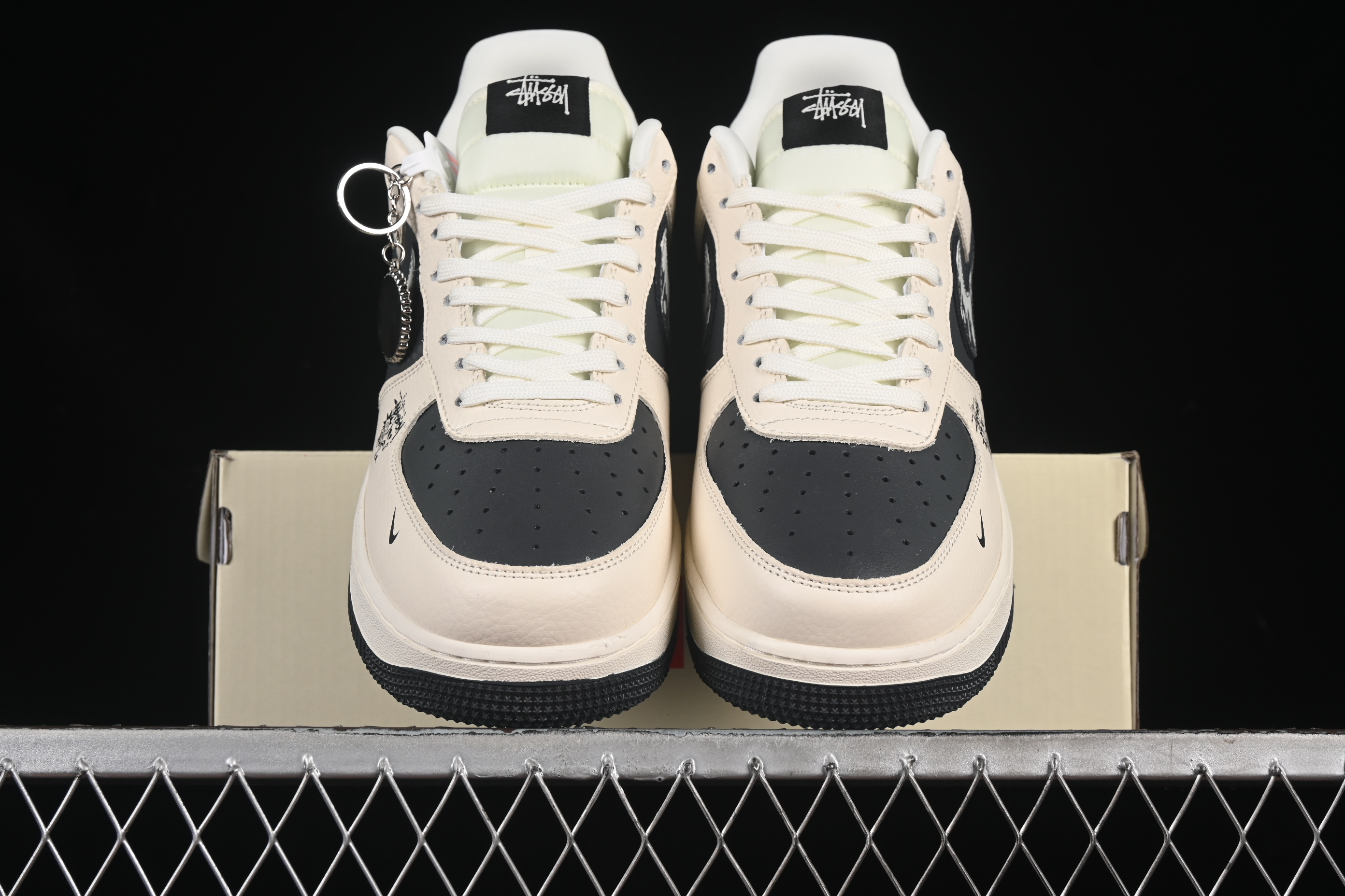 Air Force 1'07 Low Stussy Collaboration Black Ink Brush DF0188-042 36-45