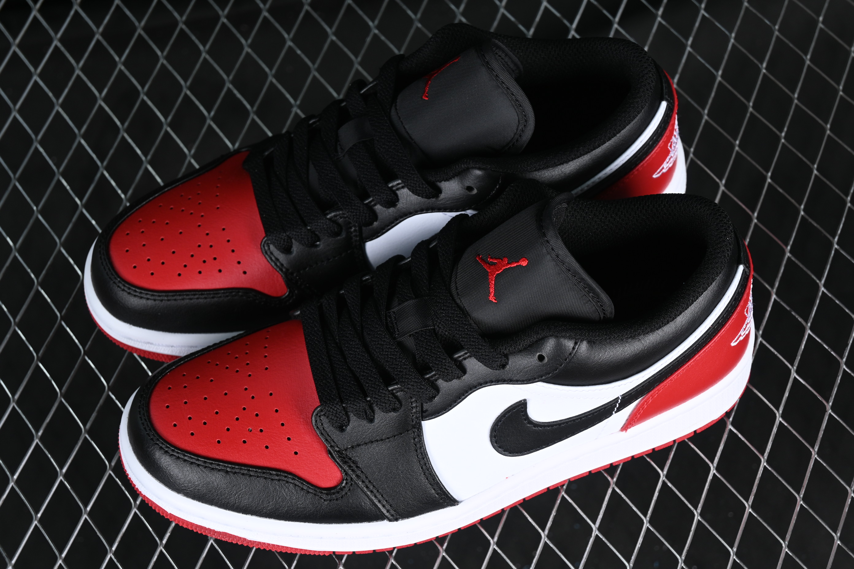 AJ1 low top