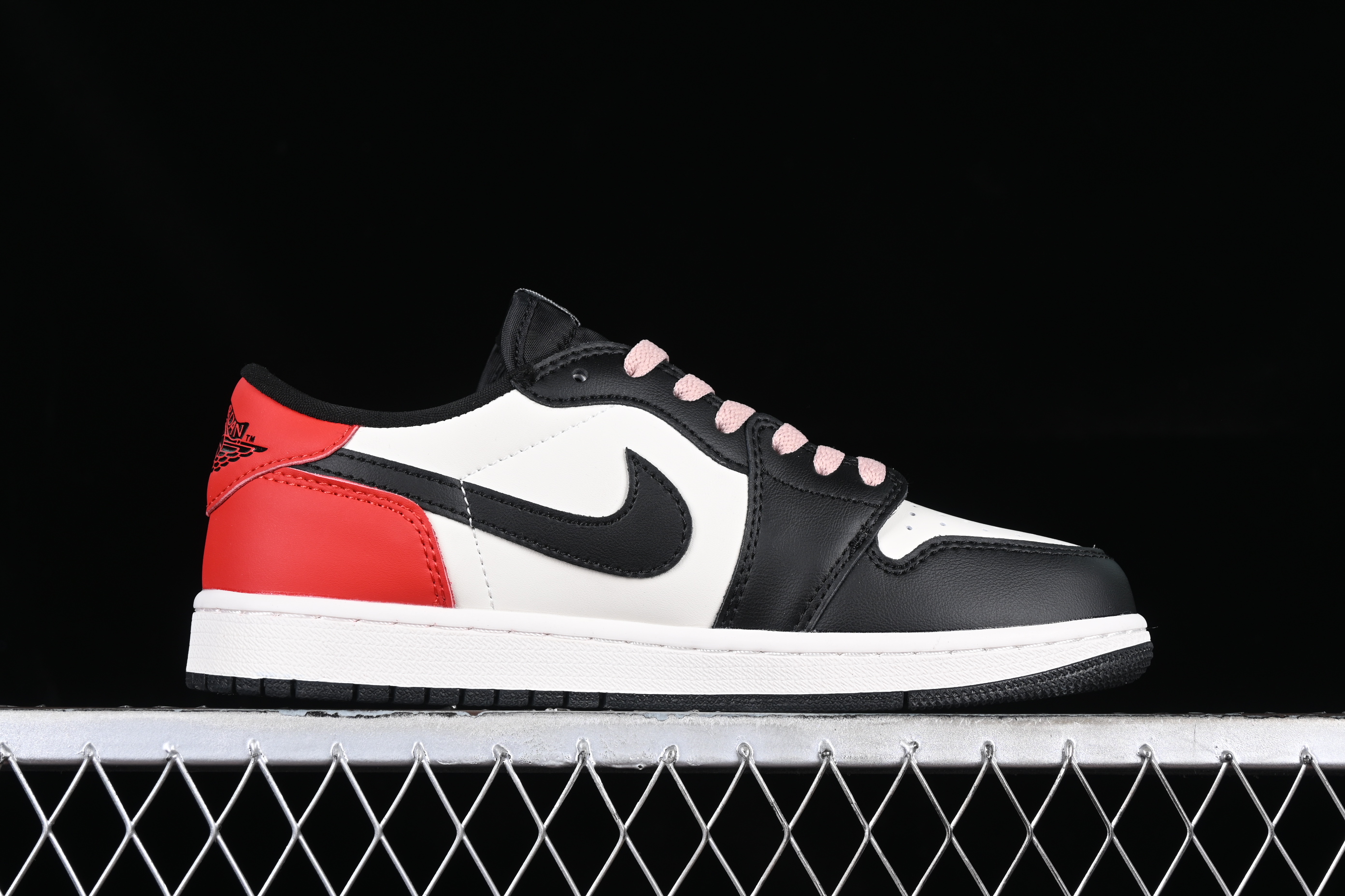 AJ1 low top