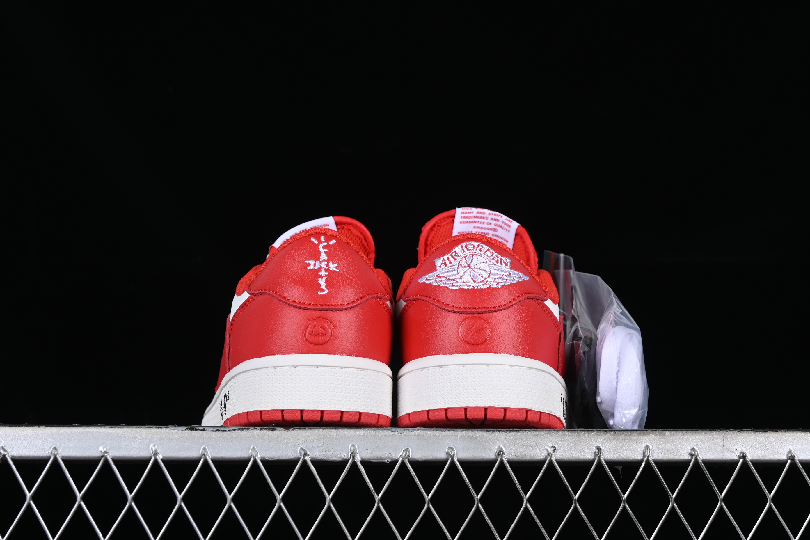 AJ1 low top
