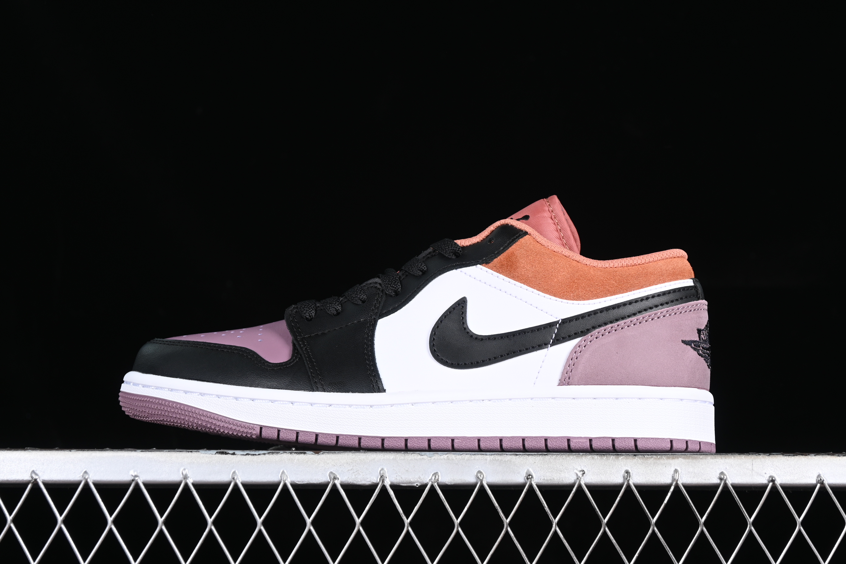 AJ1 low top