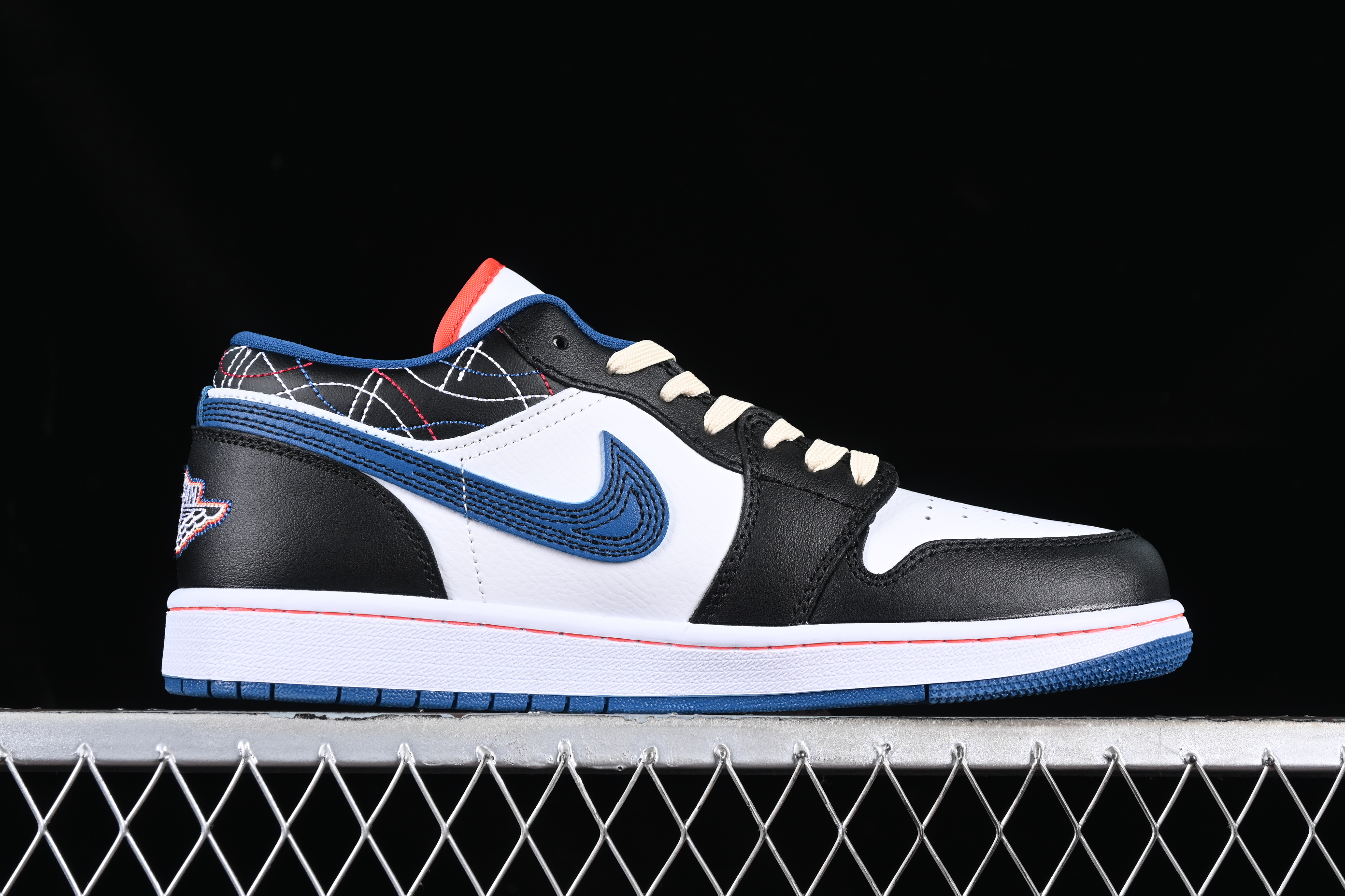 AJ1 low top