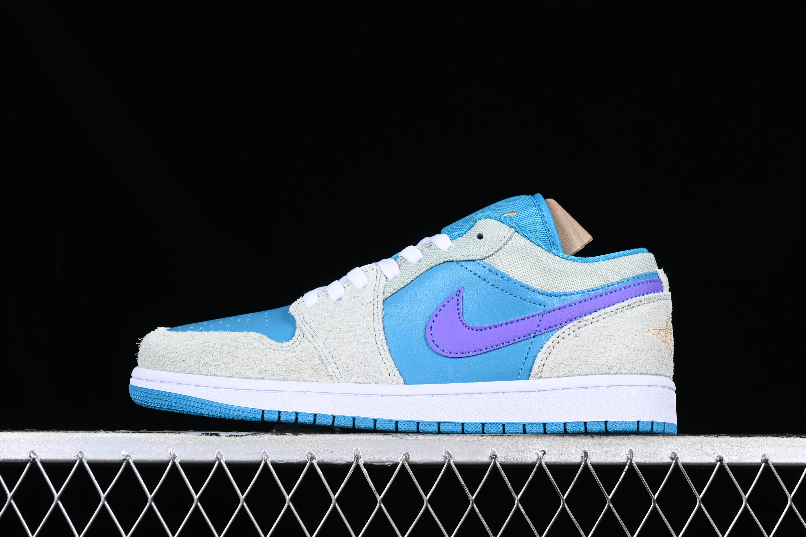 AJ1 low top
