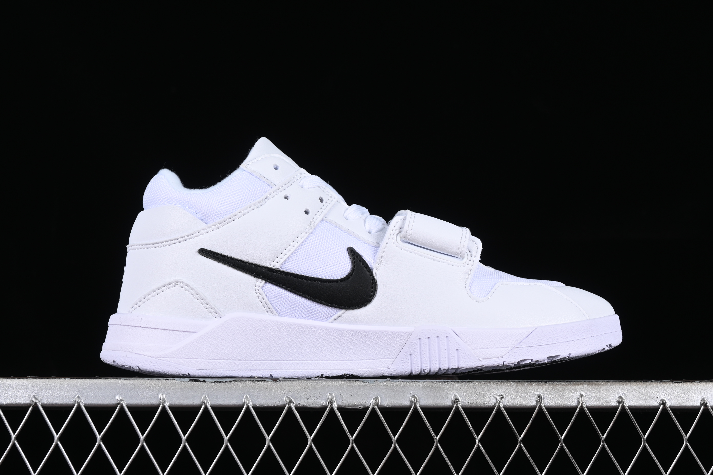 AJ1 low top