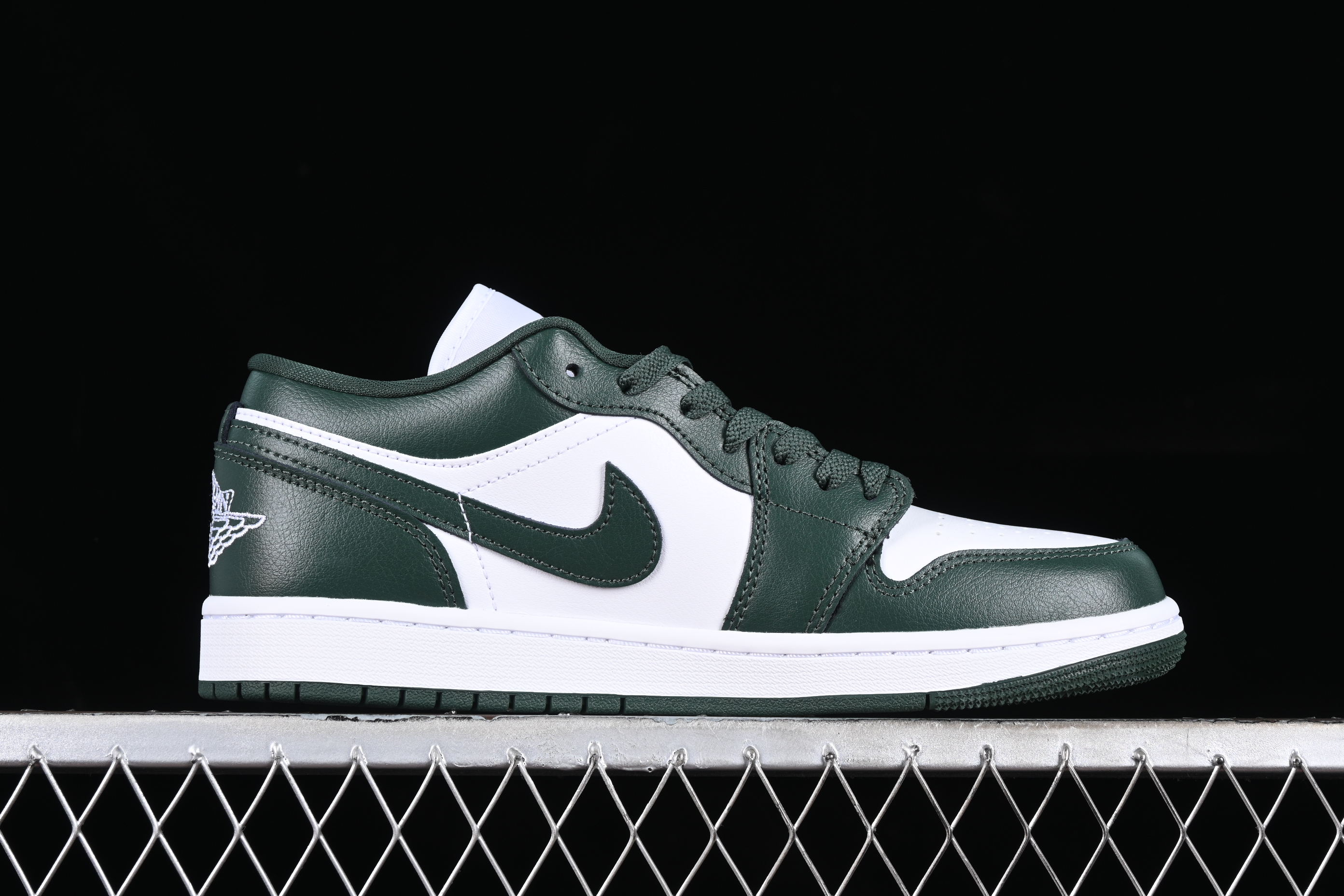 AJ1 low top