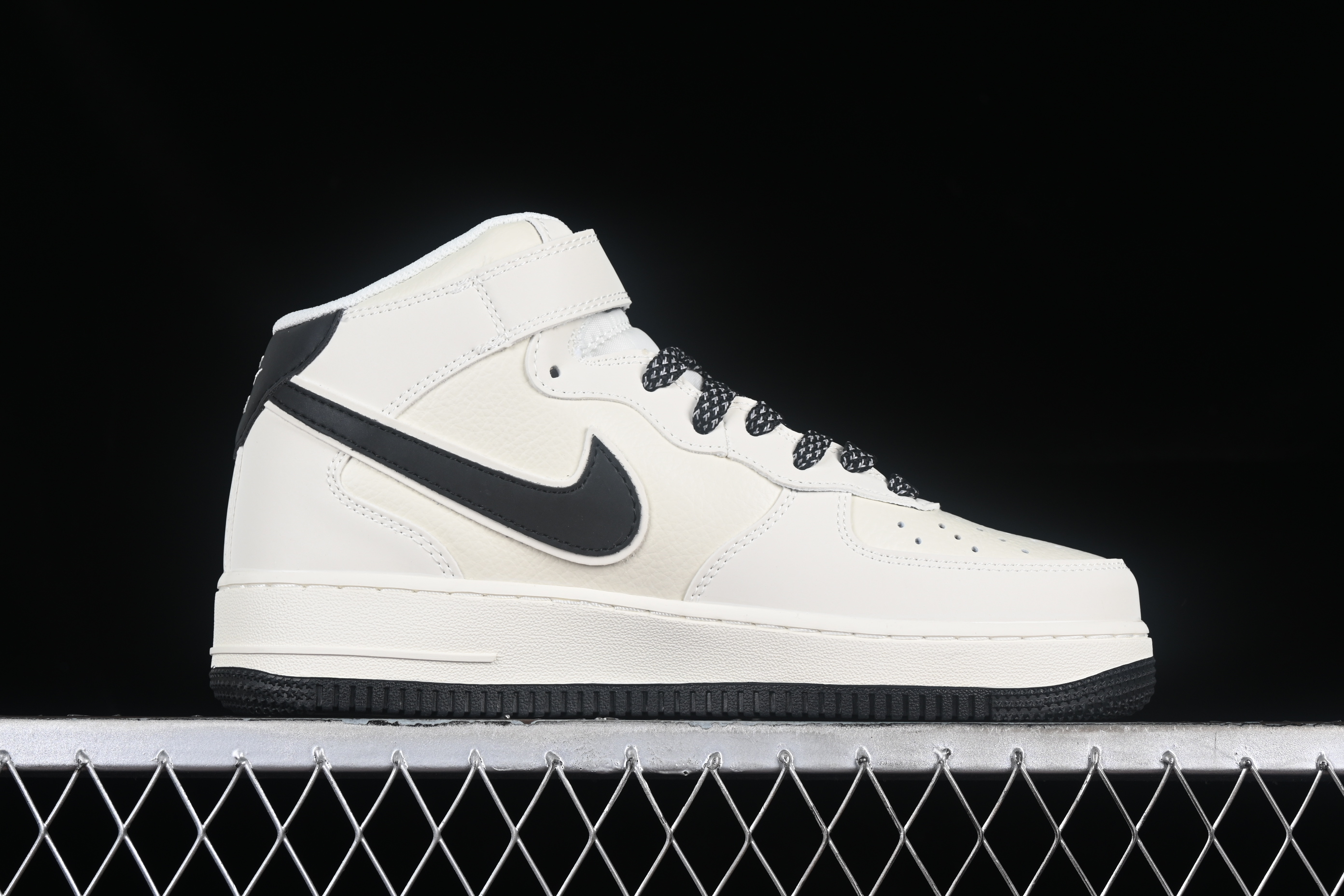 Nk Air Force 1'07 Mid beige striped Star Air Force No. 1 mid-top casual sneakers