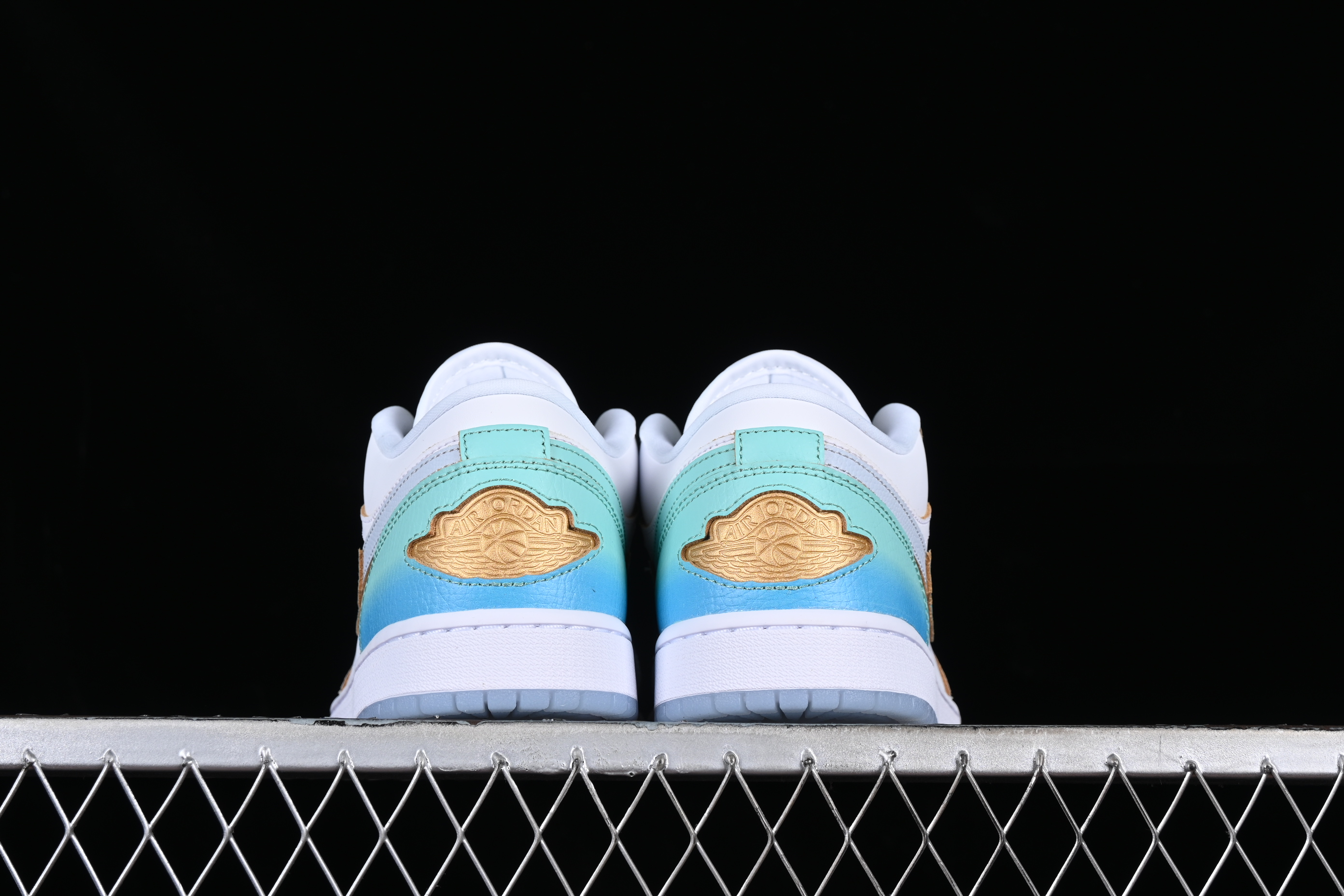 AJ1 low top