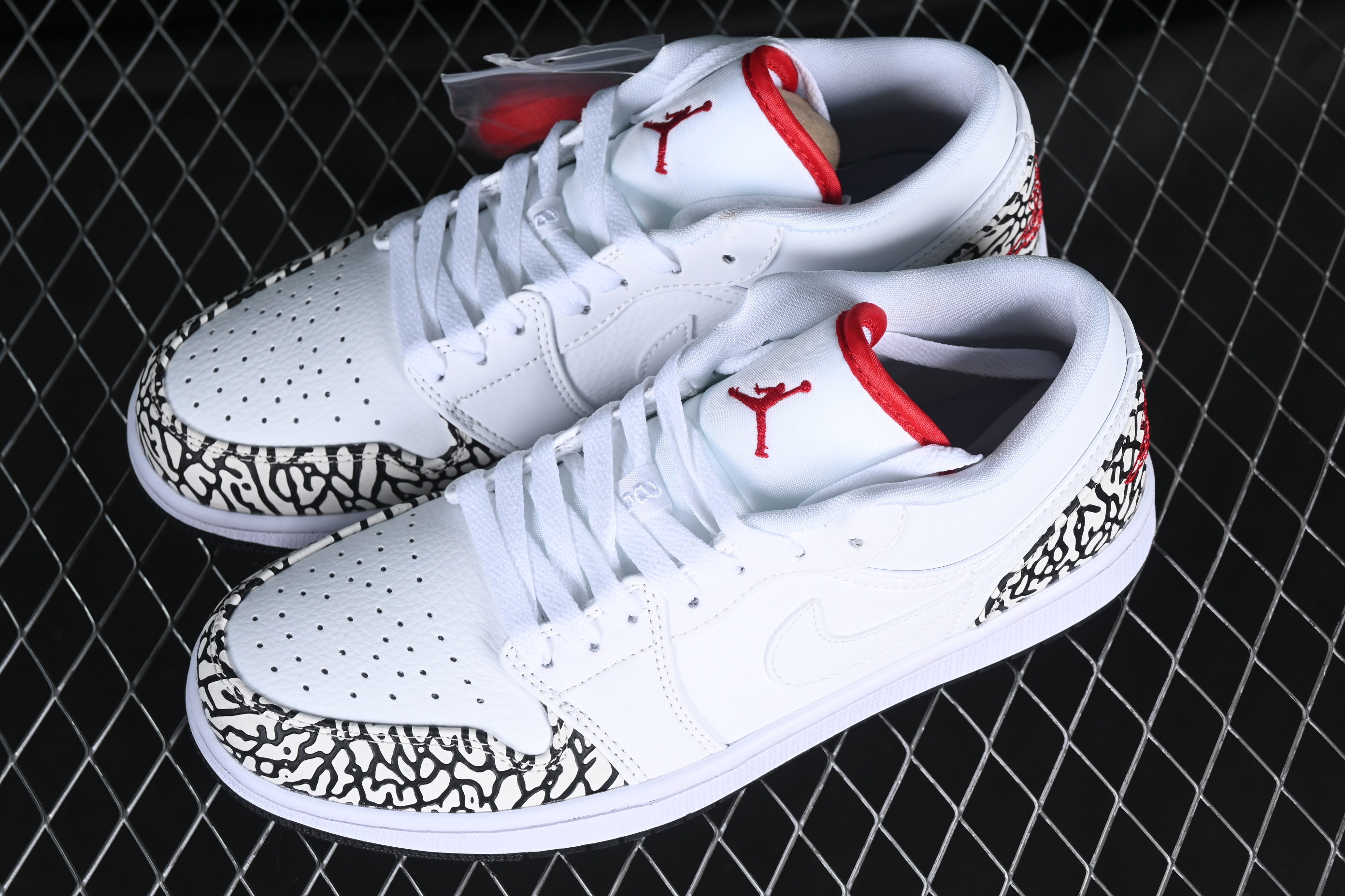 AJ1 low top