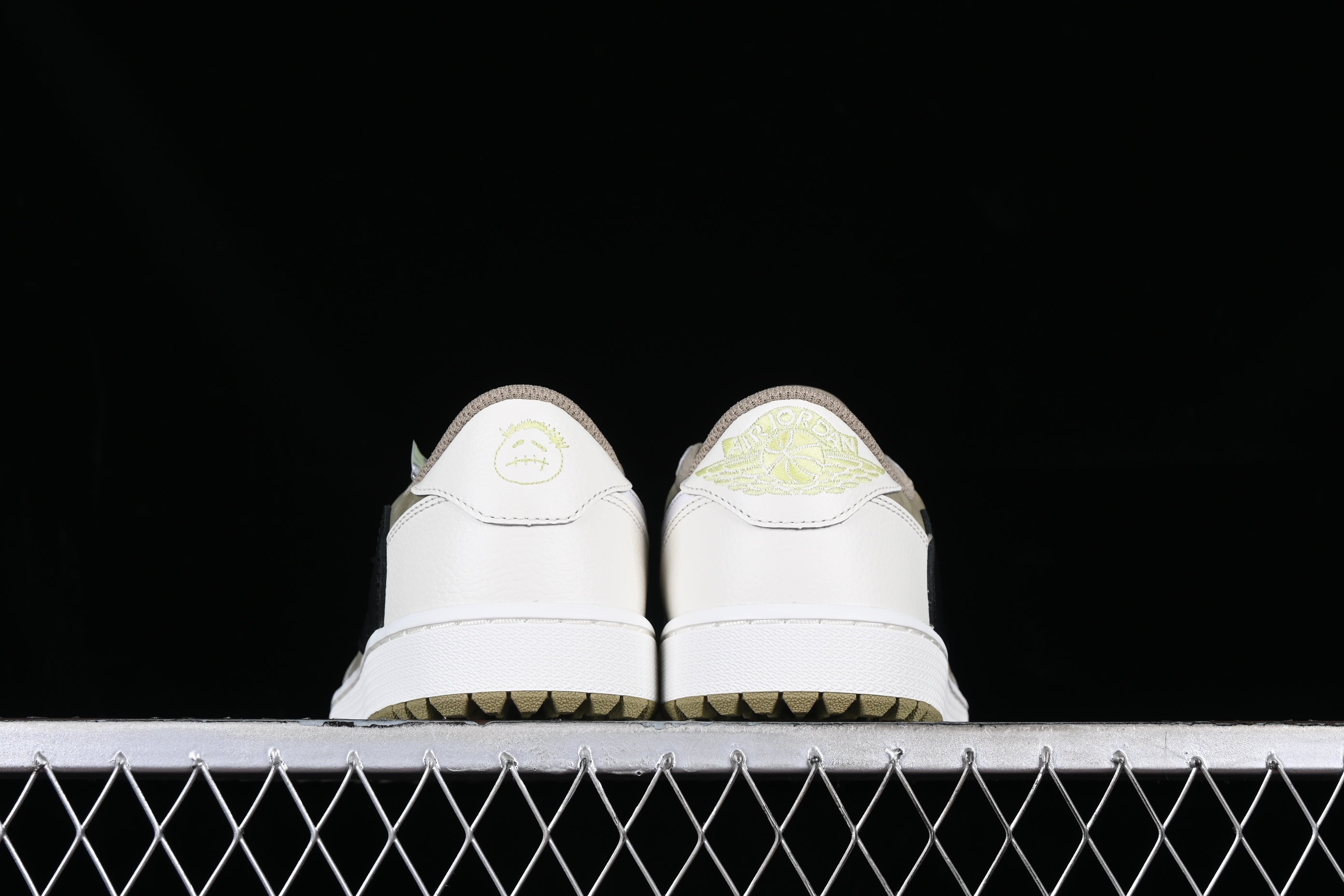 AJ1 low top
